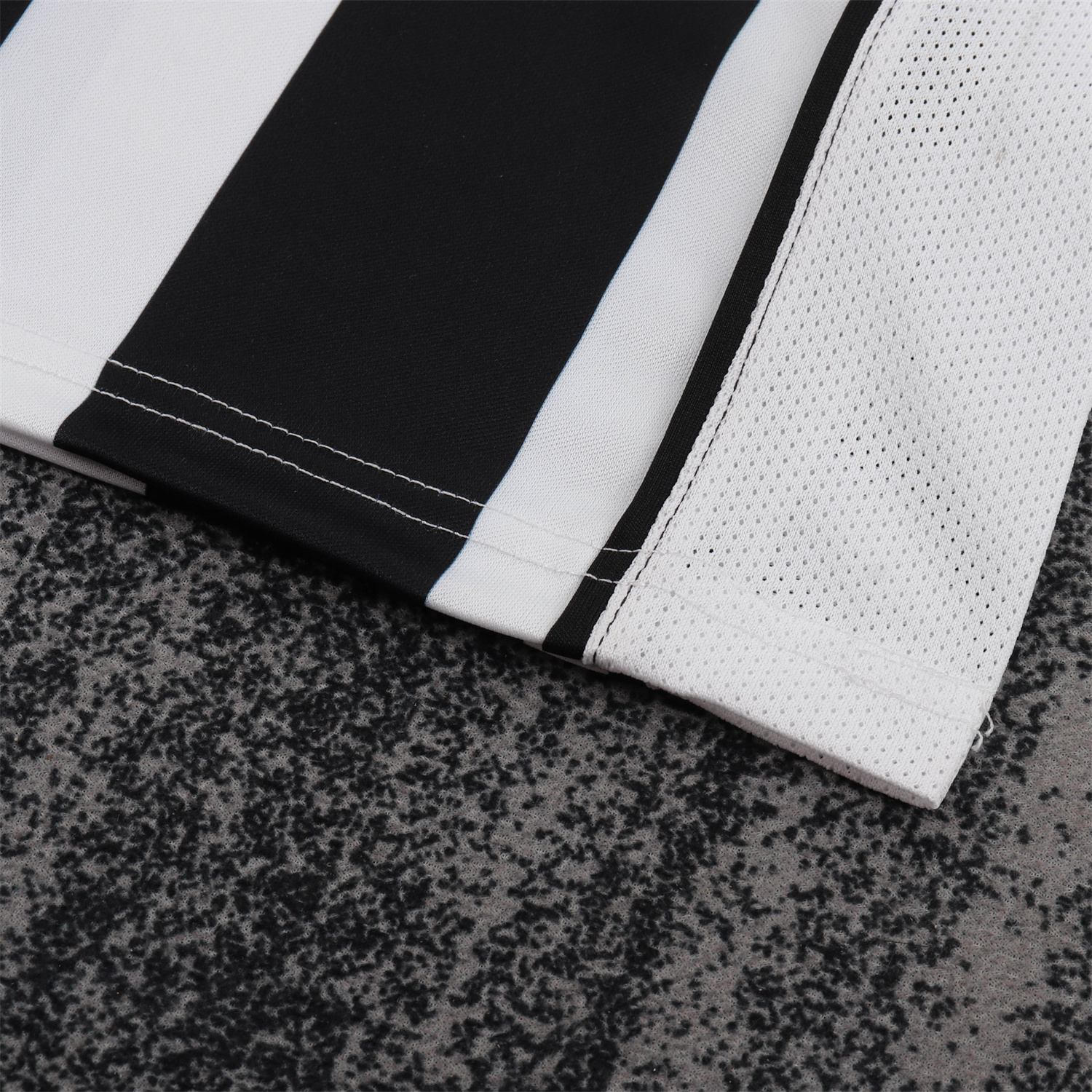 TKH-turbokithub-Retro Juventus 2004-05 Home Kids Kit