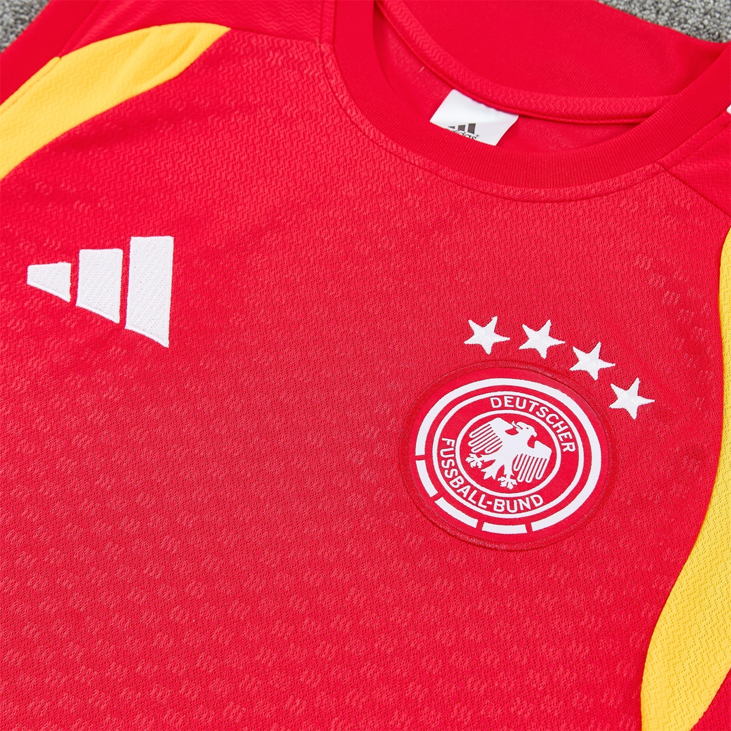 TKH-turbokithub-Germany 2026 Vest Training Set - Red Vest and Black Shorts