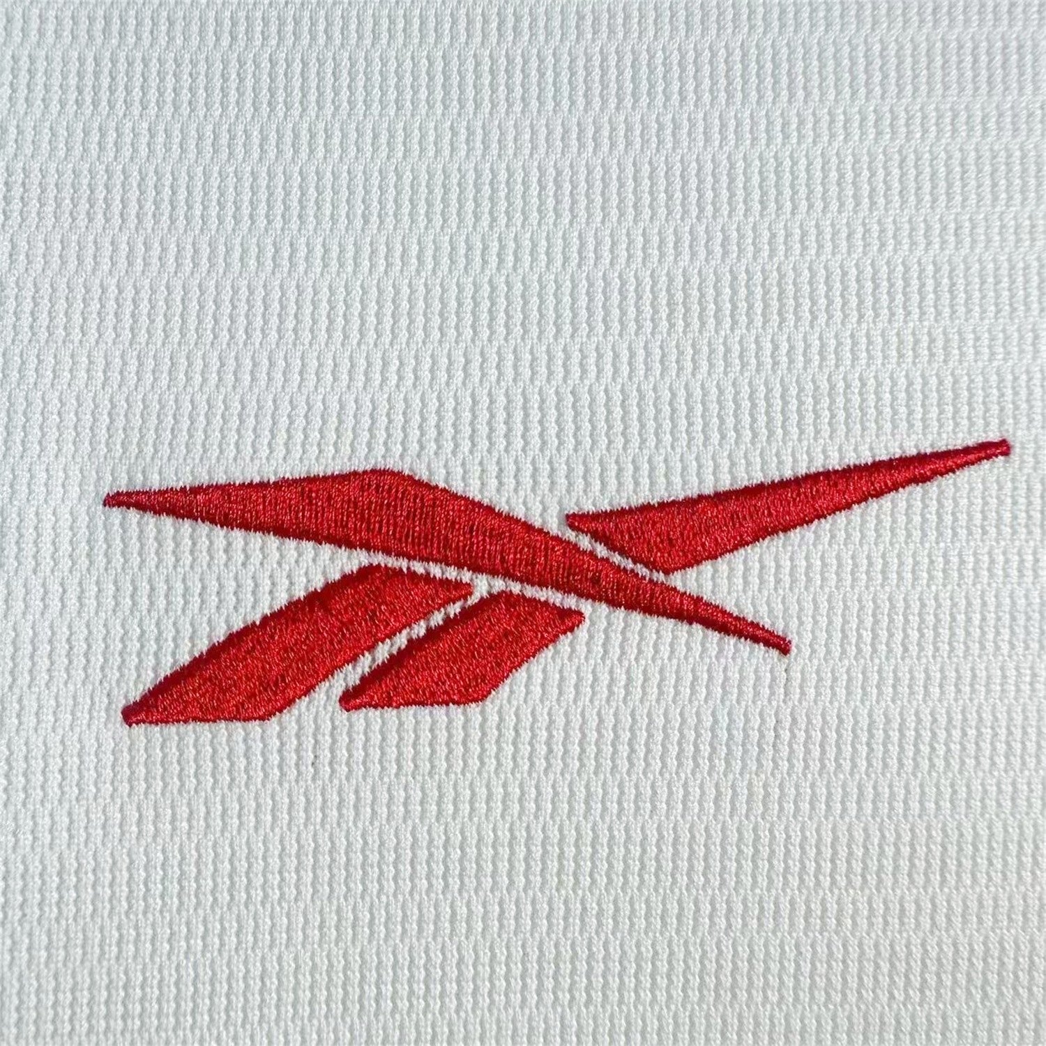 TKH-turbokithub-Retro Liver.pool 1998-99 Away White Jersey