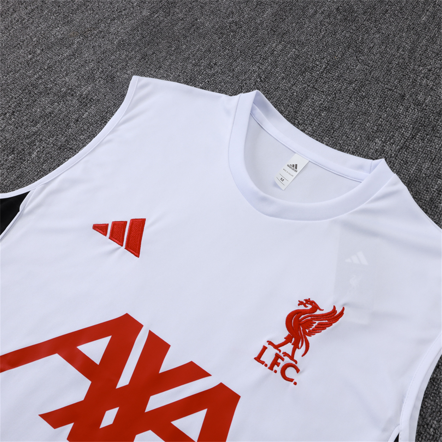 TKH-turbokithub-Liver.pool 25-26 Vest Training Set - White Vest & Black Shorts