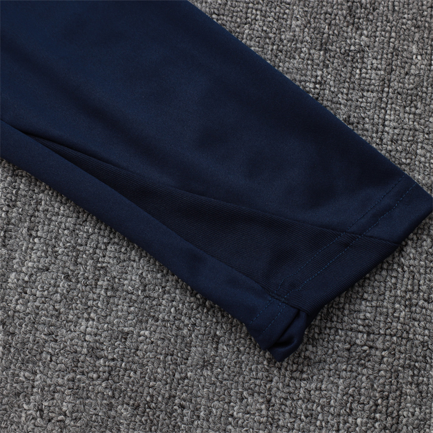 TKH-turbokithub-Barcelona 25-26 Long Sleeve Training Set - Purple Top and Deep Blue Pants