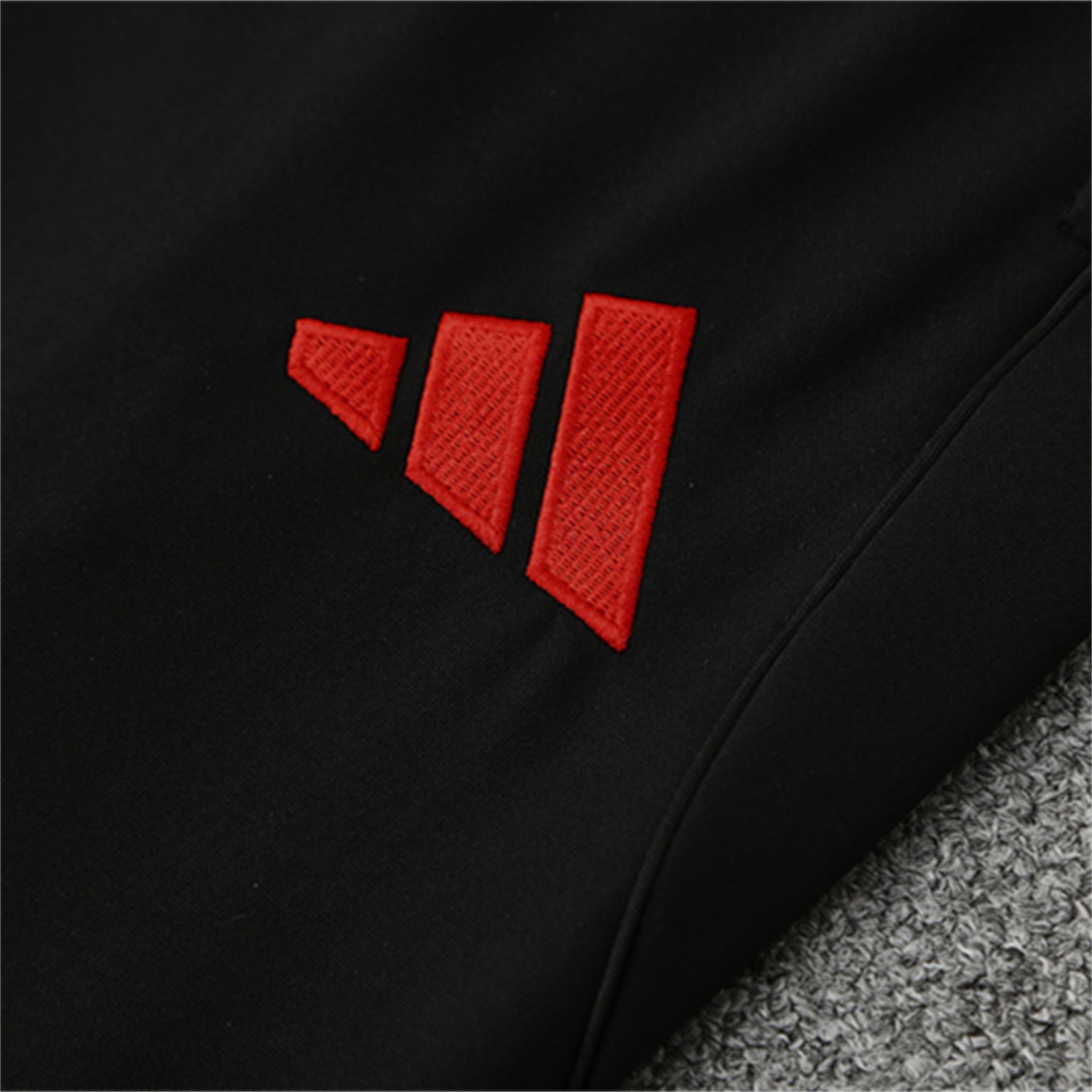 TKH-turbokithub-Liver.pool 25-26 Long Sleeve Training Set - Black Top & Black Pants