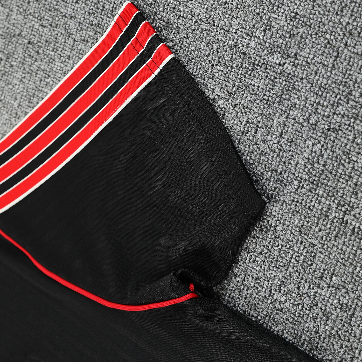TKH-turbokithub-Manchester United 25-26 Short-Sleeve Training Set - Red Lines Black Top & Black Shorts