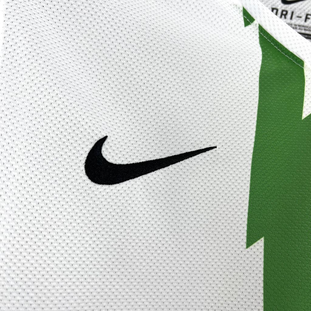 TKH-turbokithub-Retro Juventus 2010-11 Away Jersey