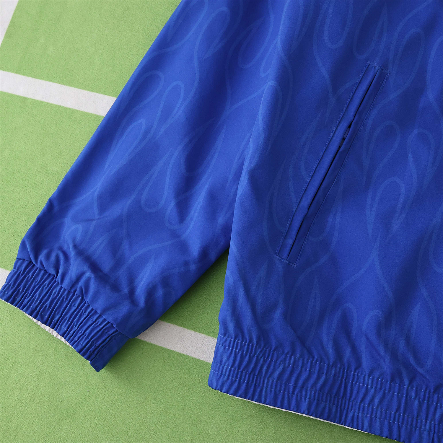 TKH-turbokithub-Retro Japan 1998 Throwback Double Sided Reversible Windbreaker - White & Blue
