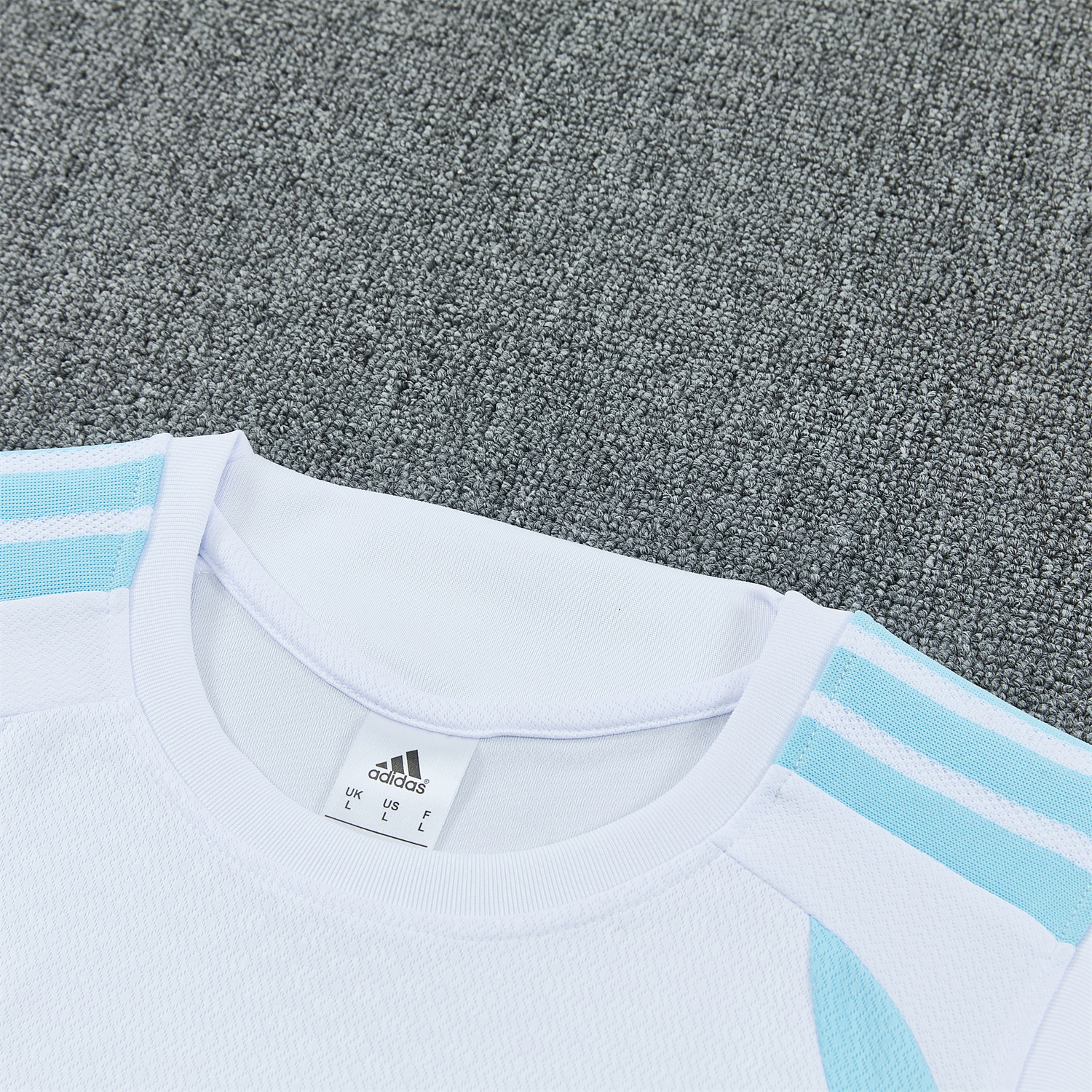 TKH-turbokithub-Argentina 2026 Vest Training Set - White Vest and Blue Shorts