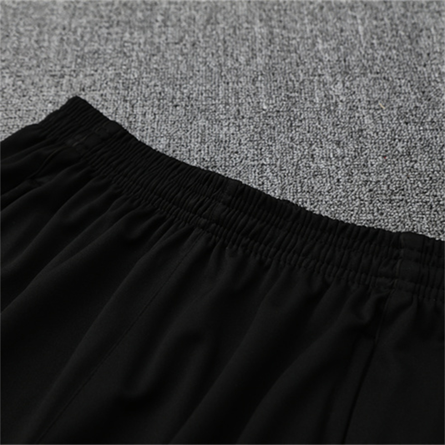 TKH-turbokithub-Liver.pool 25-26 Long Sleeve Training Set - White Top & Black Pants