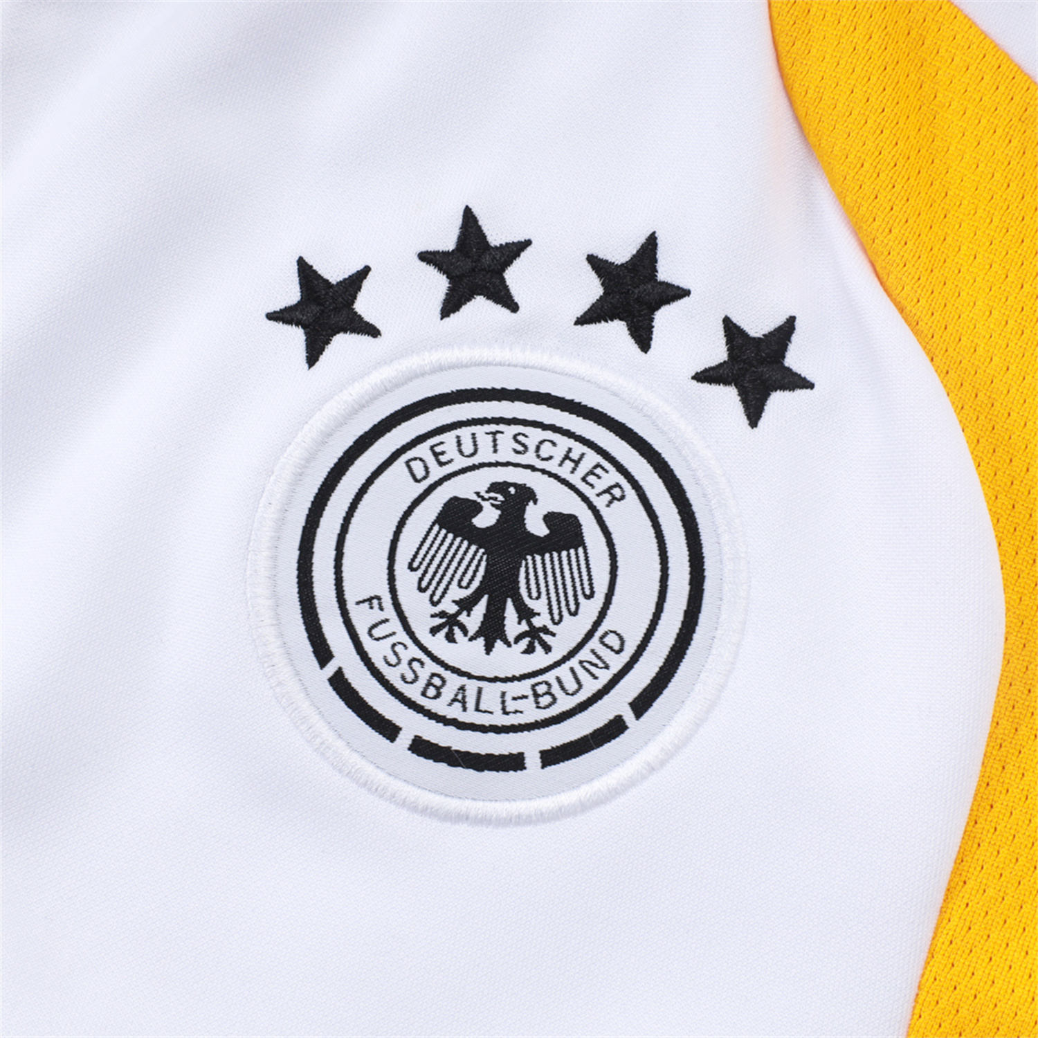 TKH-turbokithub-Germany 2026 Windbreaker Training Set - White Top and Black Pants