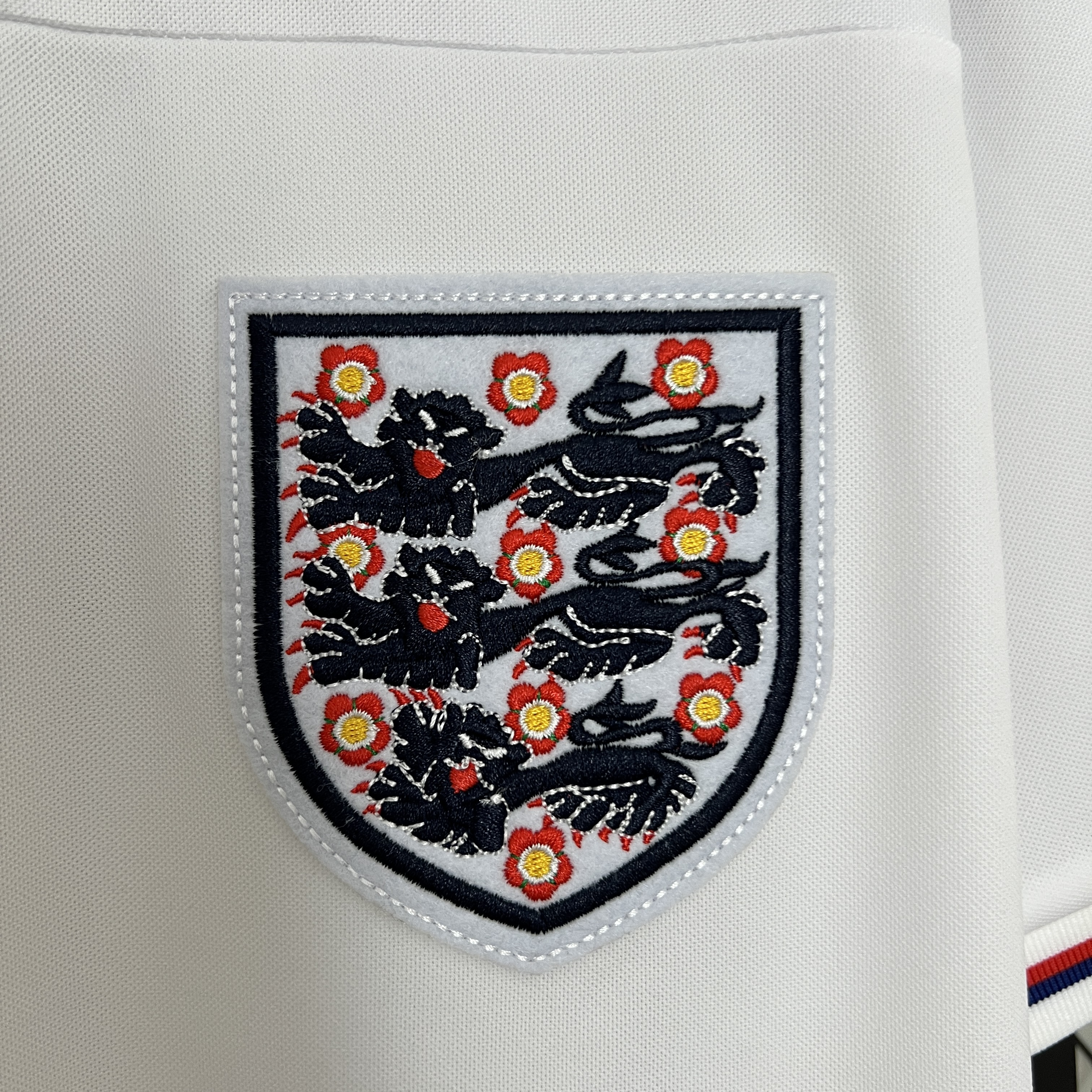 TKH-turbokithub-Retro England 1982 Home Stadium Jersey