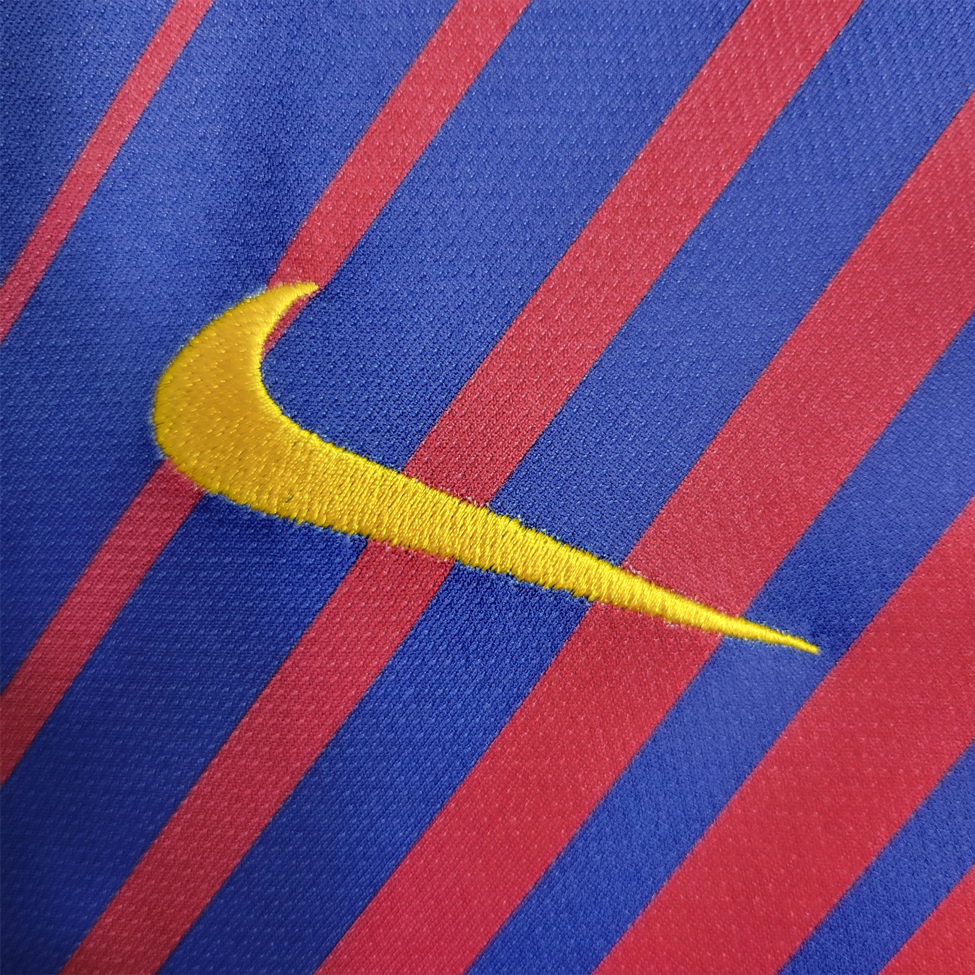 TKH-turbokithub-Retro Barcelona 17-18 Home Stadium Jersey