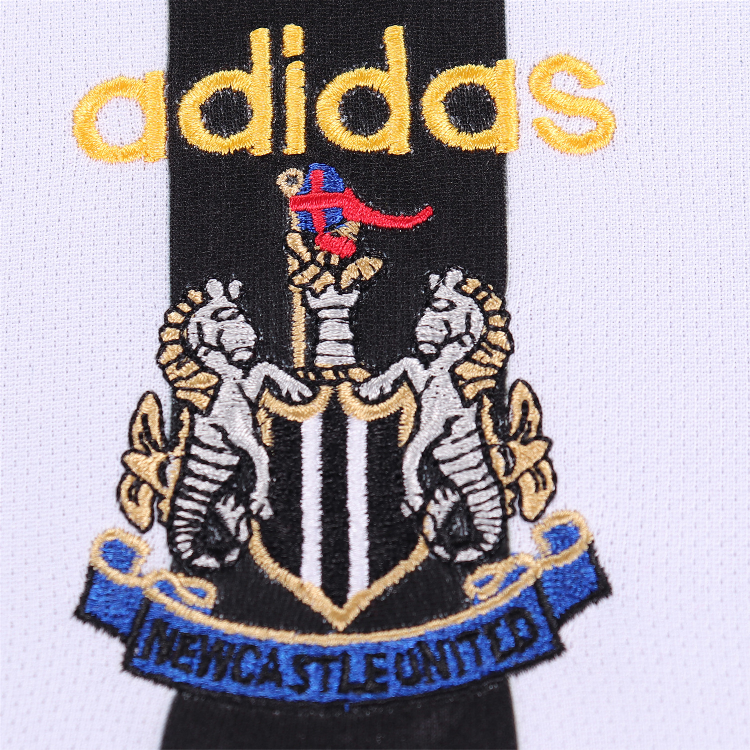 TKH-turbokithub-Retro Newcastle United 1997-99 Home Kids Kit