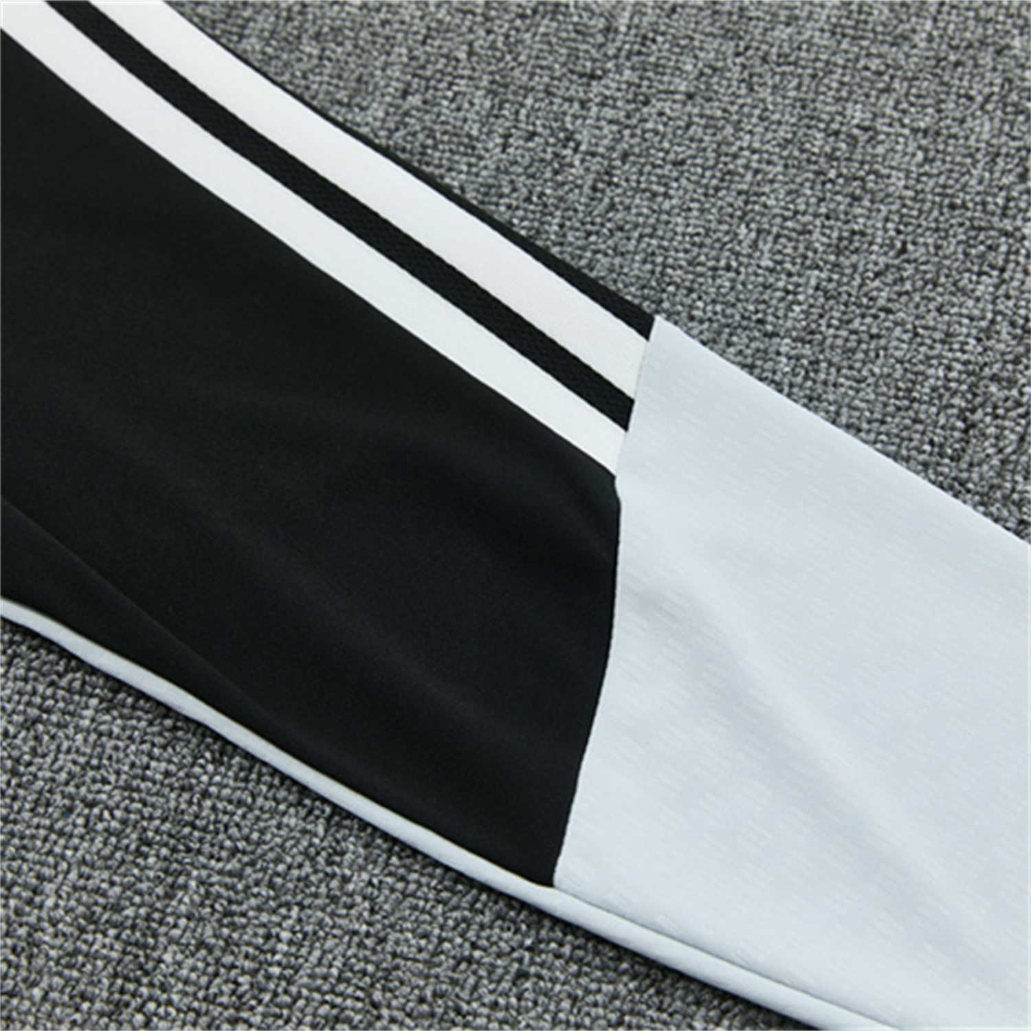 TKH-turbokithub-Spain 2026 Long Sleeve Training Set - Black Top & Black Pants