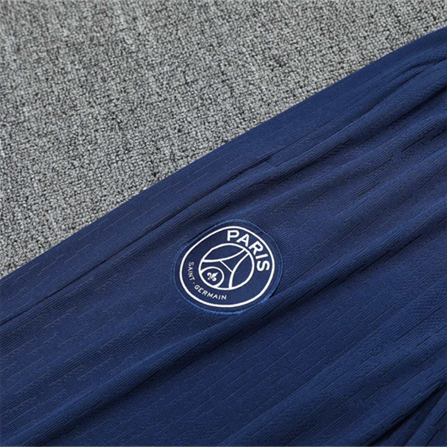 TKH-turbokithub-Paris Saint-Germain PSG 25-26 Long Sleeve Training Set - JD White Wing Royal Blue Top and Pants