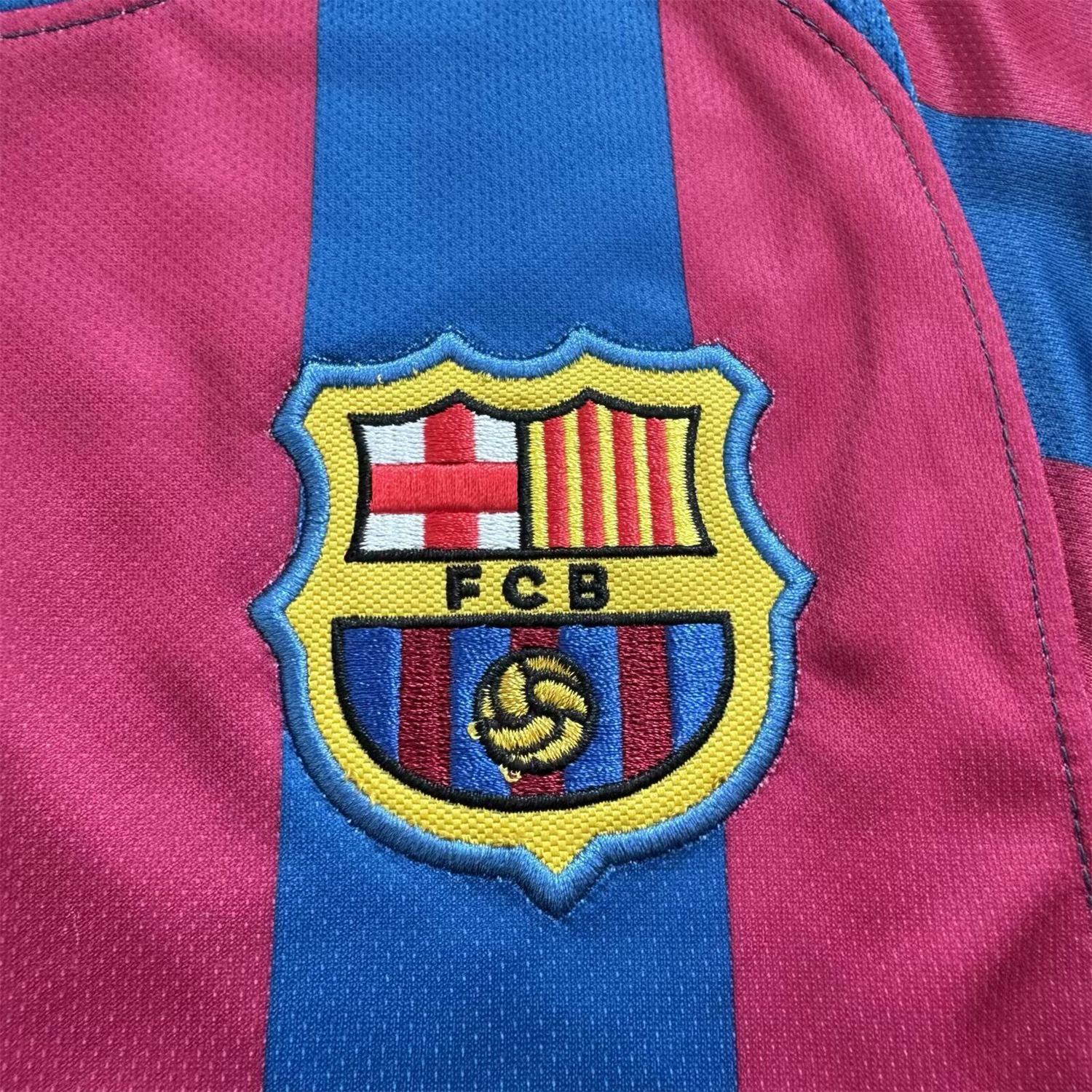 TKH-turbokithub-Retro Barcelona 06-07 Home Long Sleeve Kids Kit