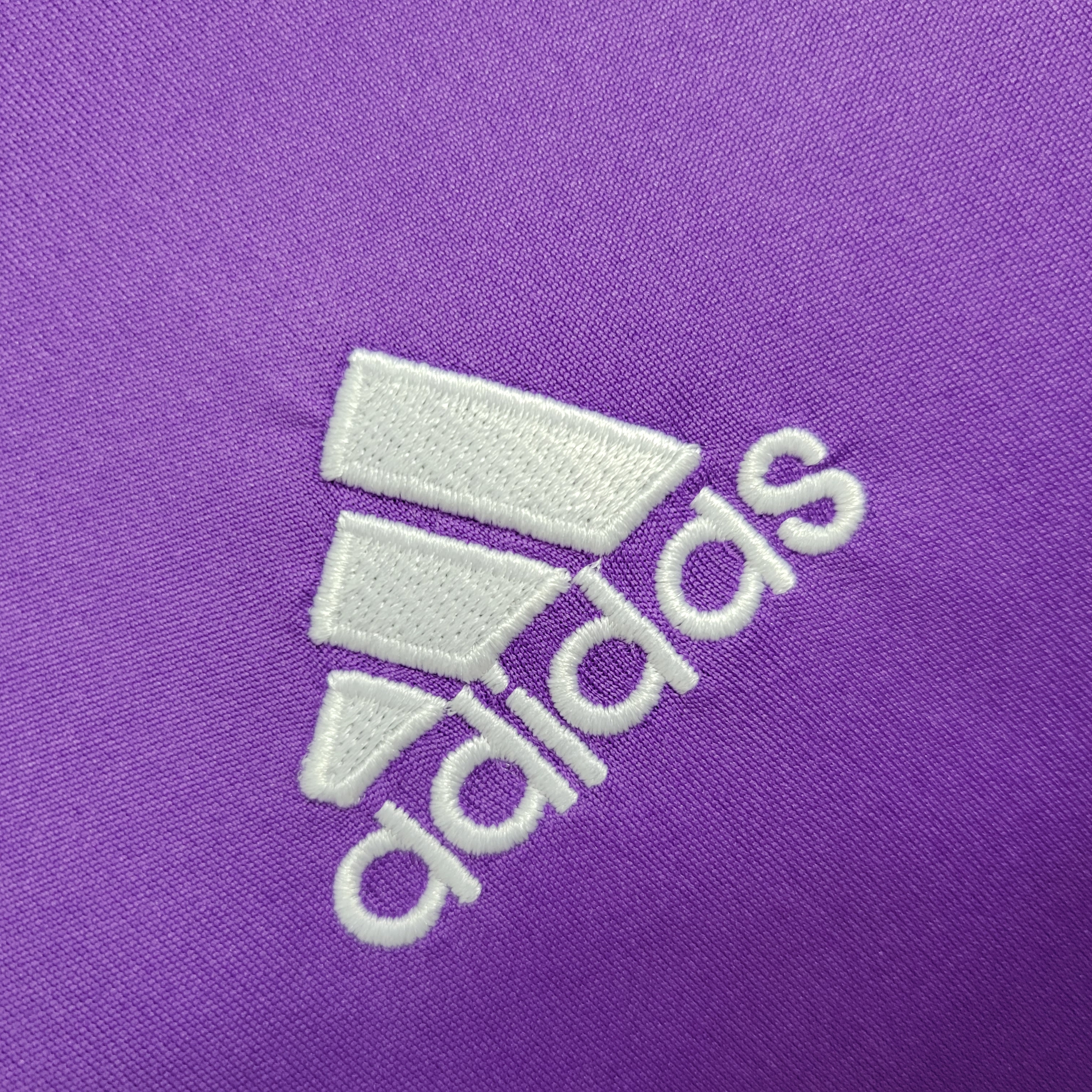 TKH-turbokithub-Retro Real Madrid 16-17 Away Long Sleeve Jersey - Champions League Final Version