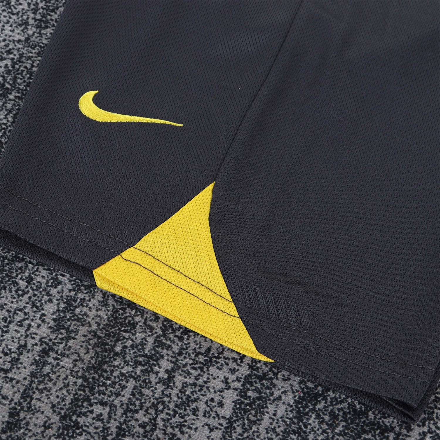 TKH-turbokithub-Retro Arsenal 2005-06 Away Kids Kit
