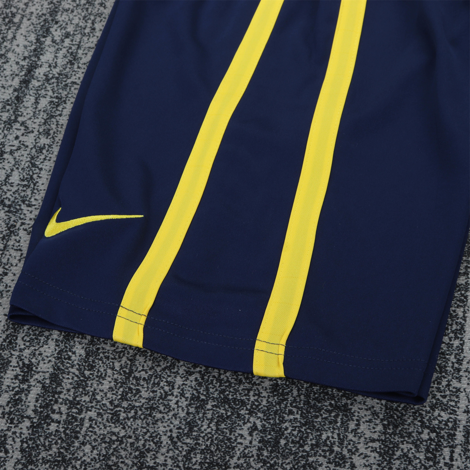 TKH-turbokithub-Retro Arsenal 2000-01 Away Kids Kit