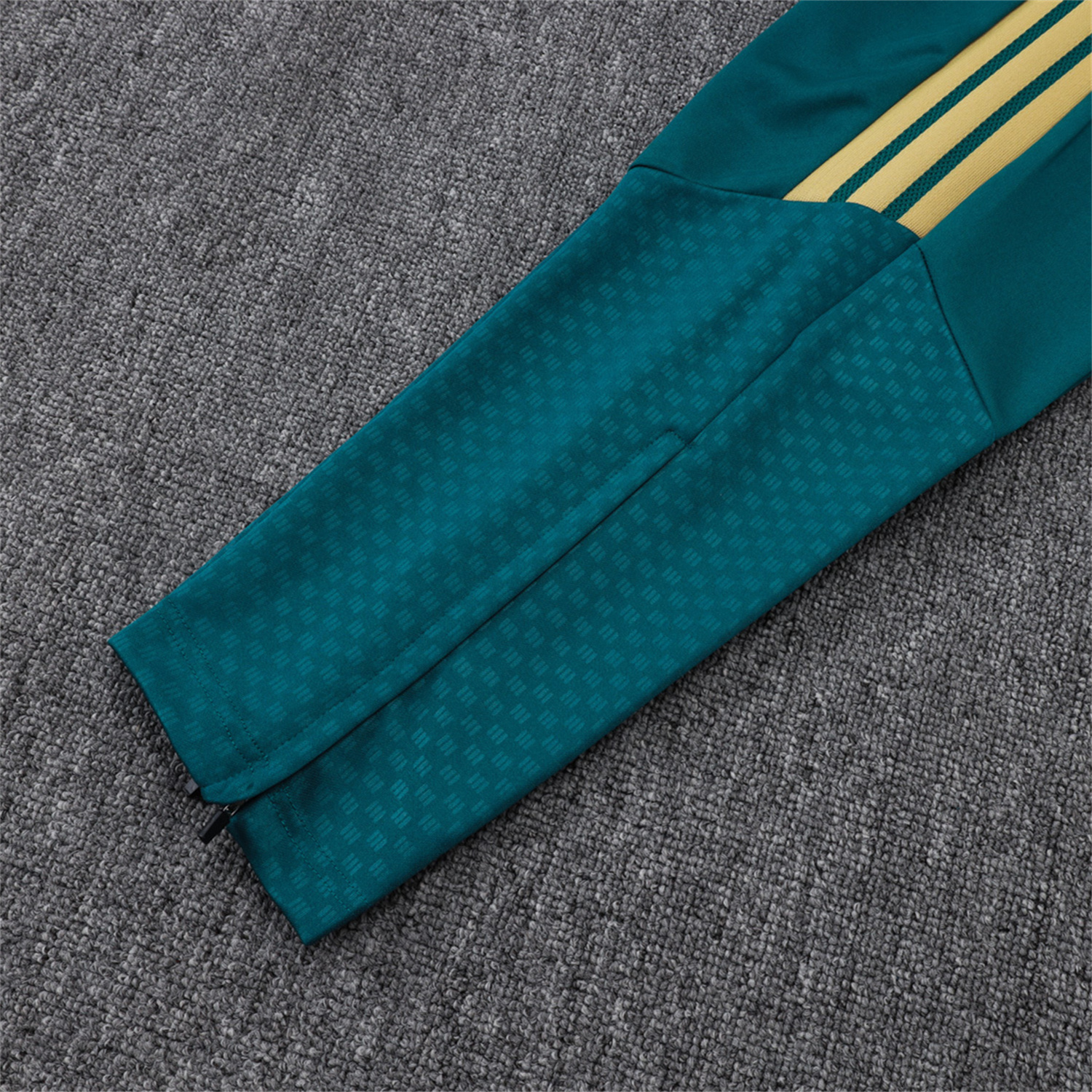 TKH-turbokithub-Saudi Arabia 2026 Jacket Training Tracksuit - Dark Green With Purple Jackets & Green Pants