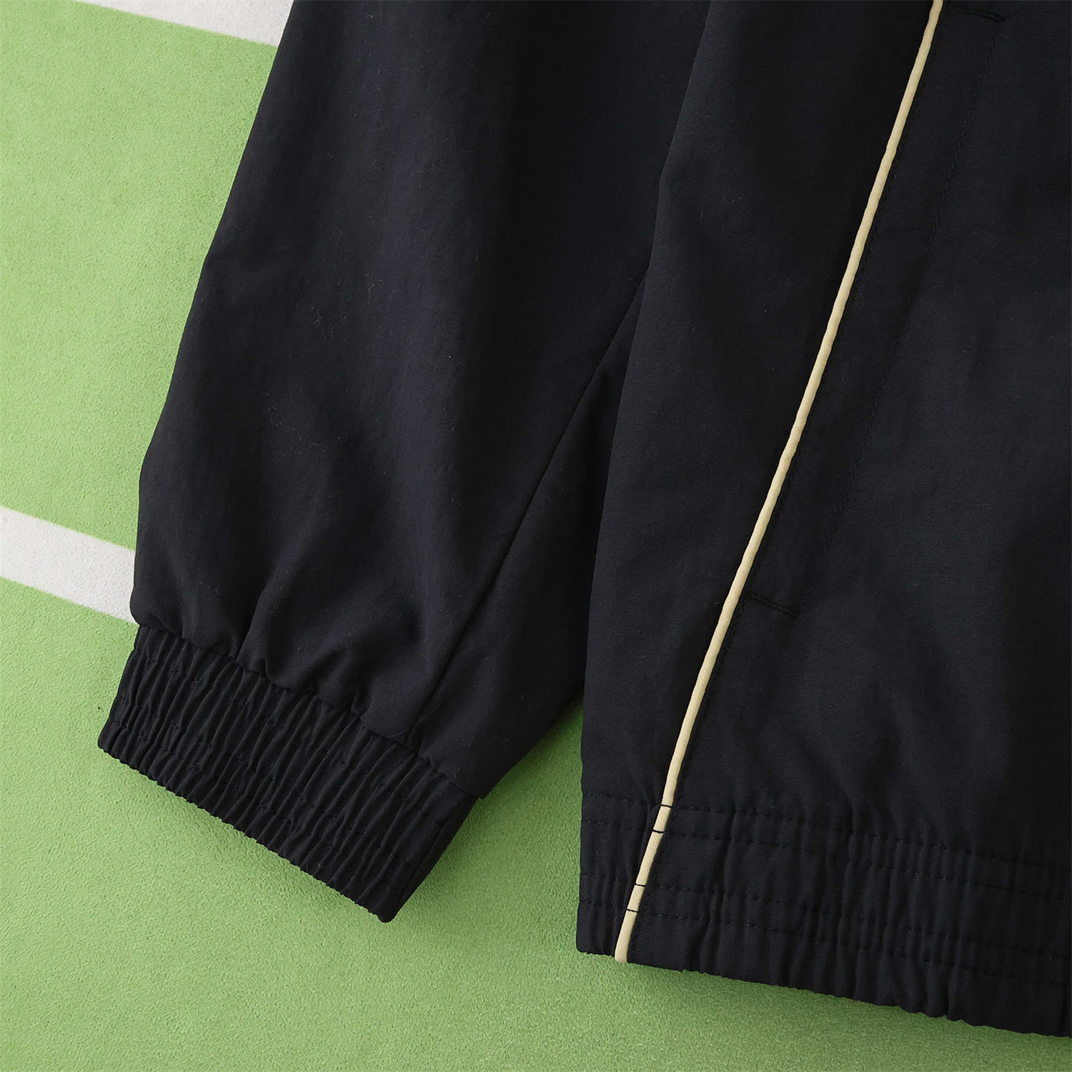TKH-turbokithub-Liver.pool 25-26 Throwback Windbreaker Jacket - Black