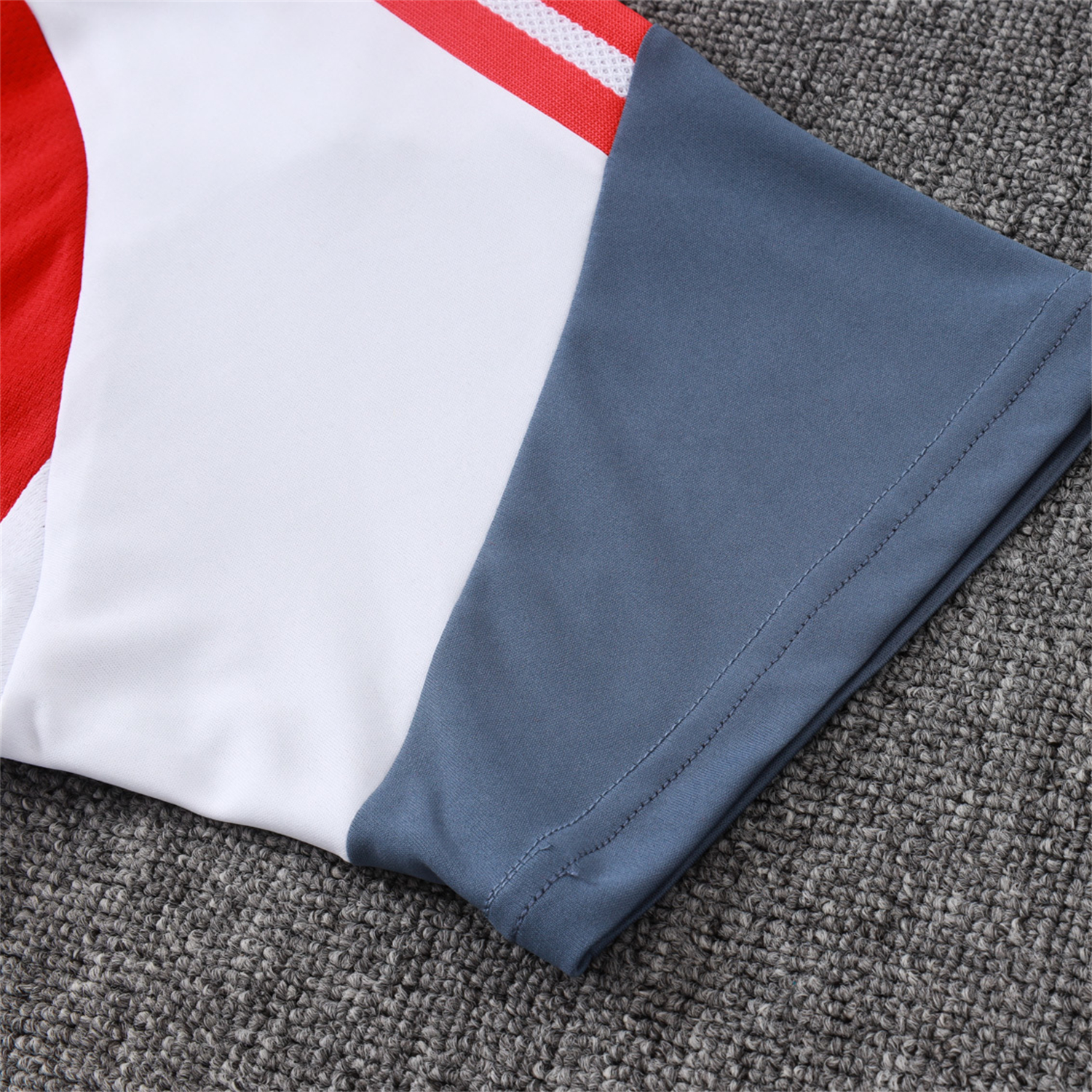 TKH-turbokithub-SC Internacional 2026 Short-Sleeve Training Set - White Top and Red Shorts