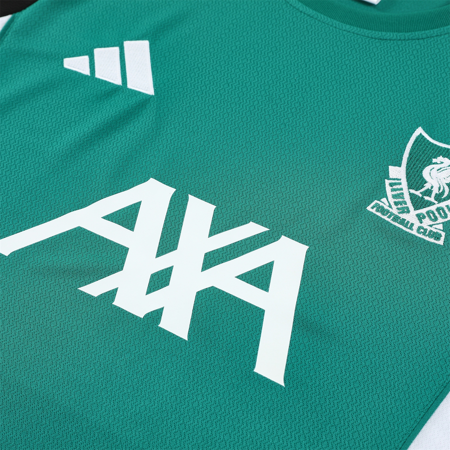 TKH-turbokithub-Liver.pool 25-26 Short-Sleeve Training Set - Green With Black Top & Black Shorts