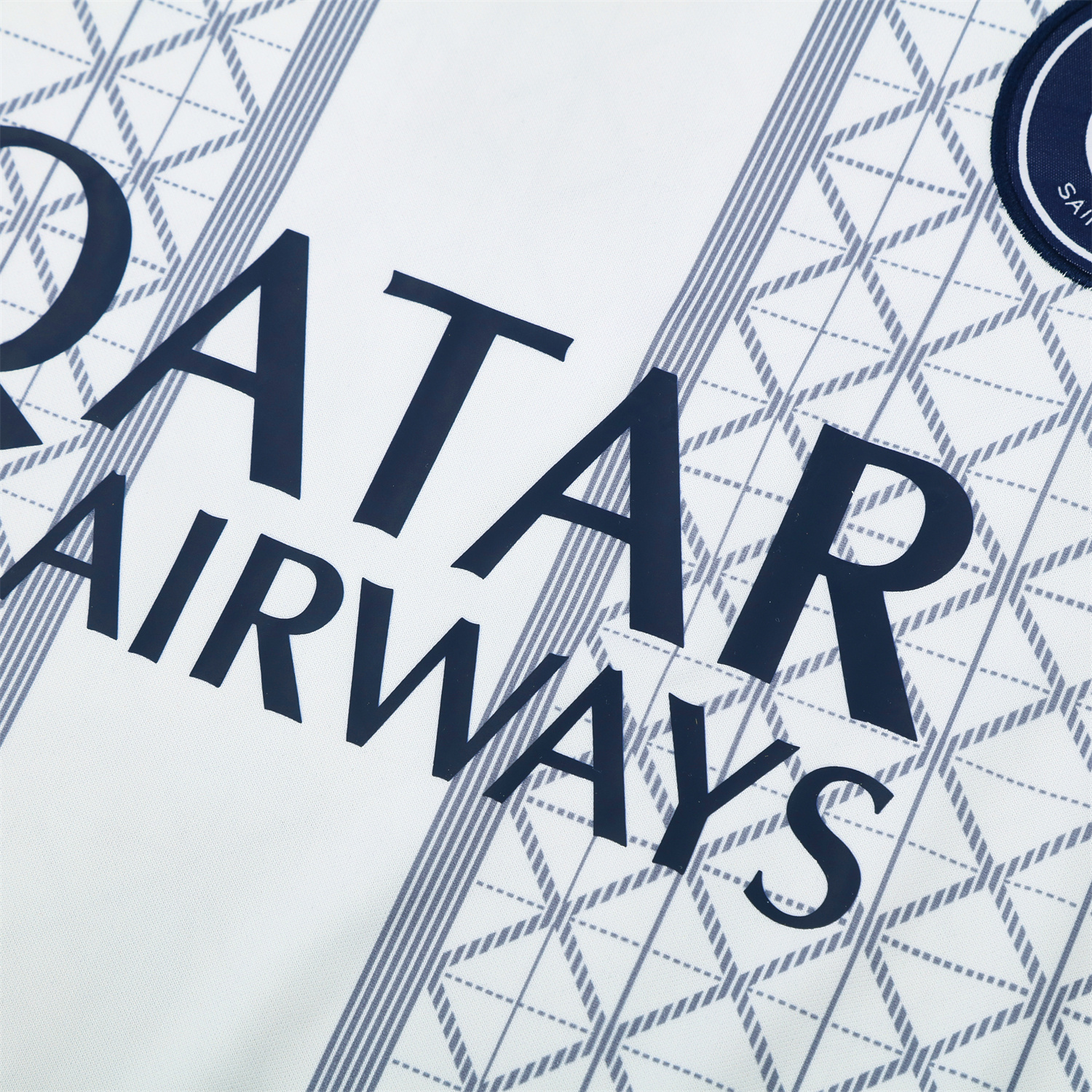 TKH-turbokithub-Paris Saint-Germain PSG 25-26 Short-Sleeve Training Set - White Top & Deep Blue Shorts