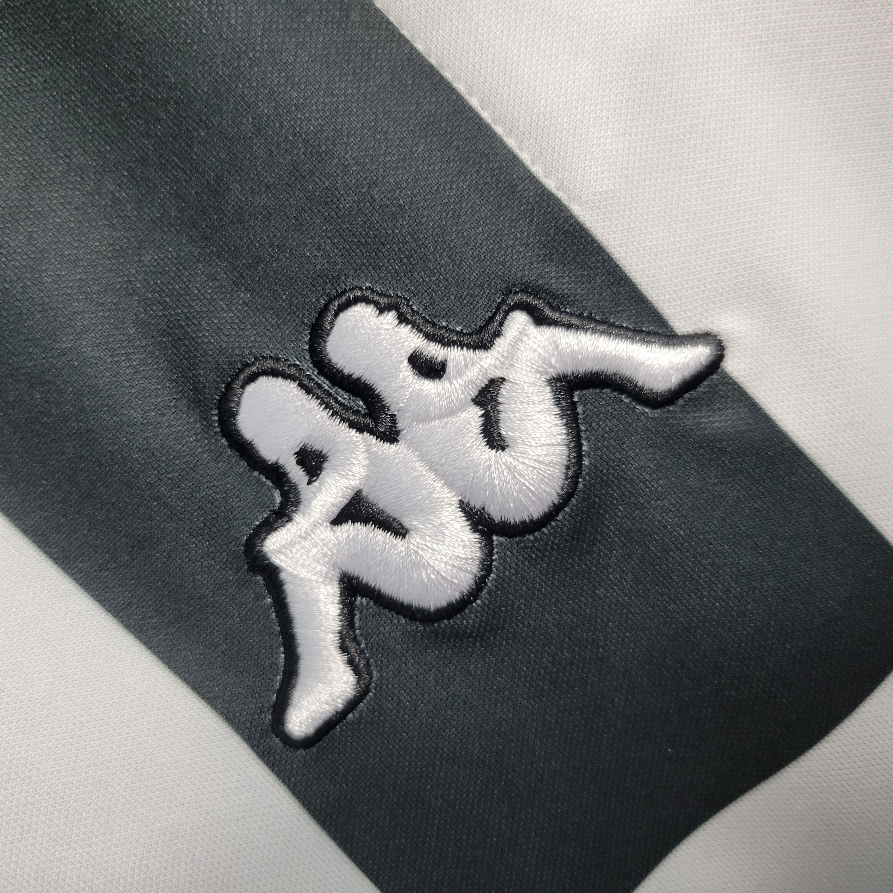 TKH-turbokithub-Retro Juventus 1997-98 Home Stadium Jersey