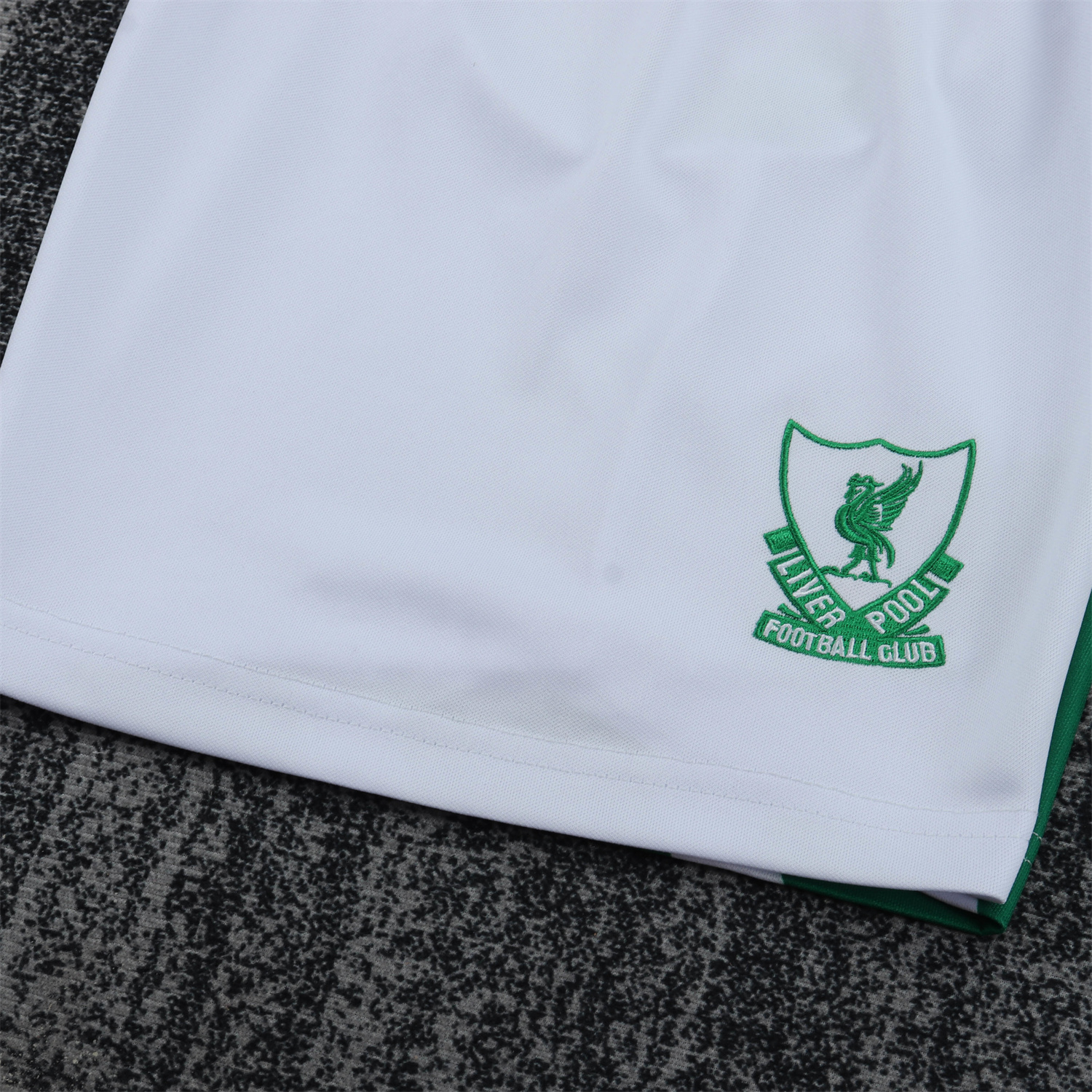 TKH-turbokithub-Retro Liver.pool 1991-92 Away Kids Kit