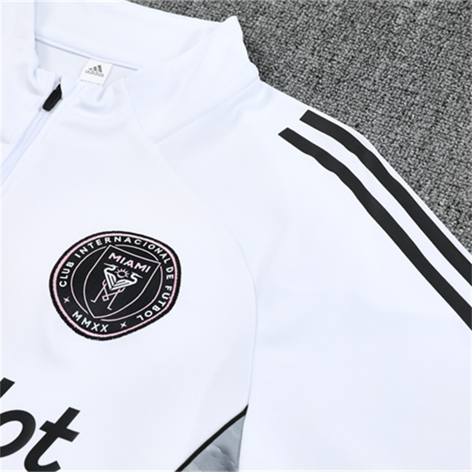 TKH-turbokithub-INT M.A.M 25-26 Kid Long Sleeves Training Set - White Top & Black Pants