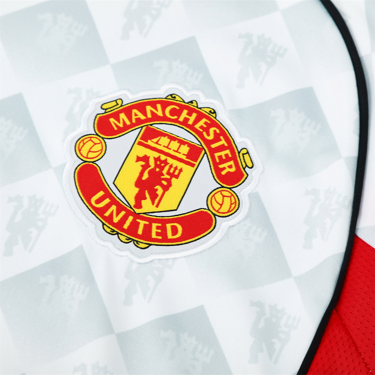 TKH-turbokithub-Manchester United 25-26 Short-Sleeve Training Set - Red Edge White Top & Black Shorts
