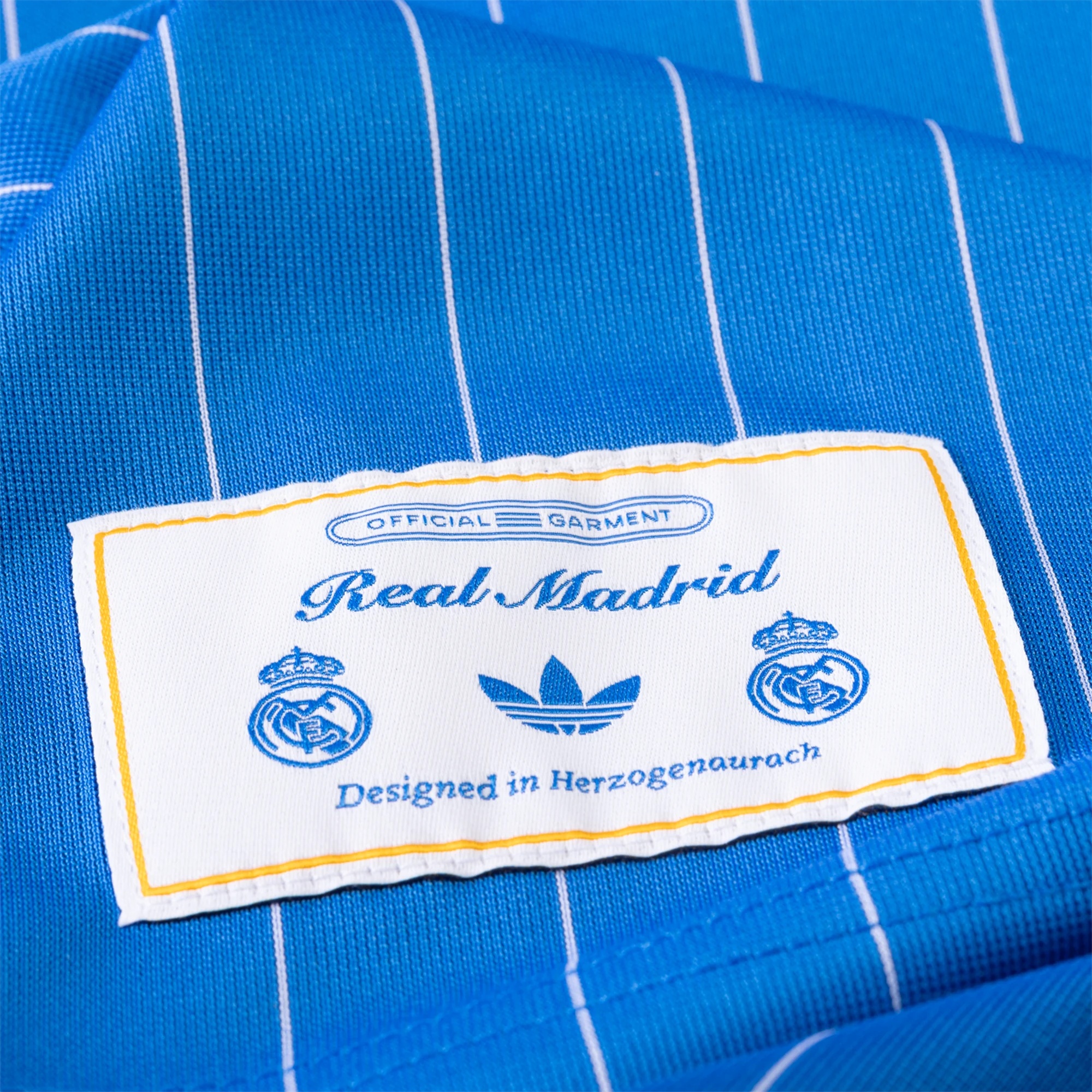 TKH-turbokithub-Real Madrid 25-26 Trefoil White Lines Blue Travel Jersey - Fans Version