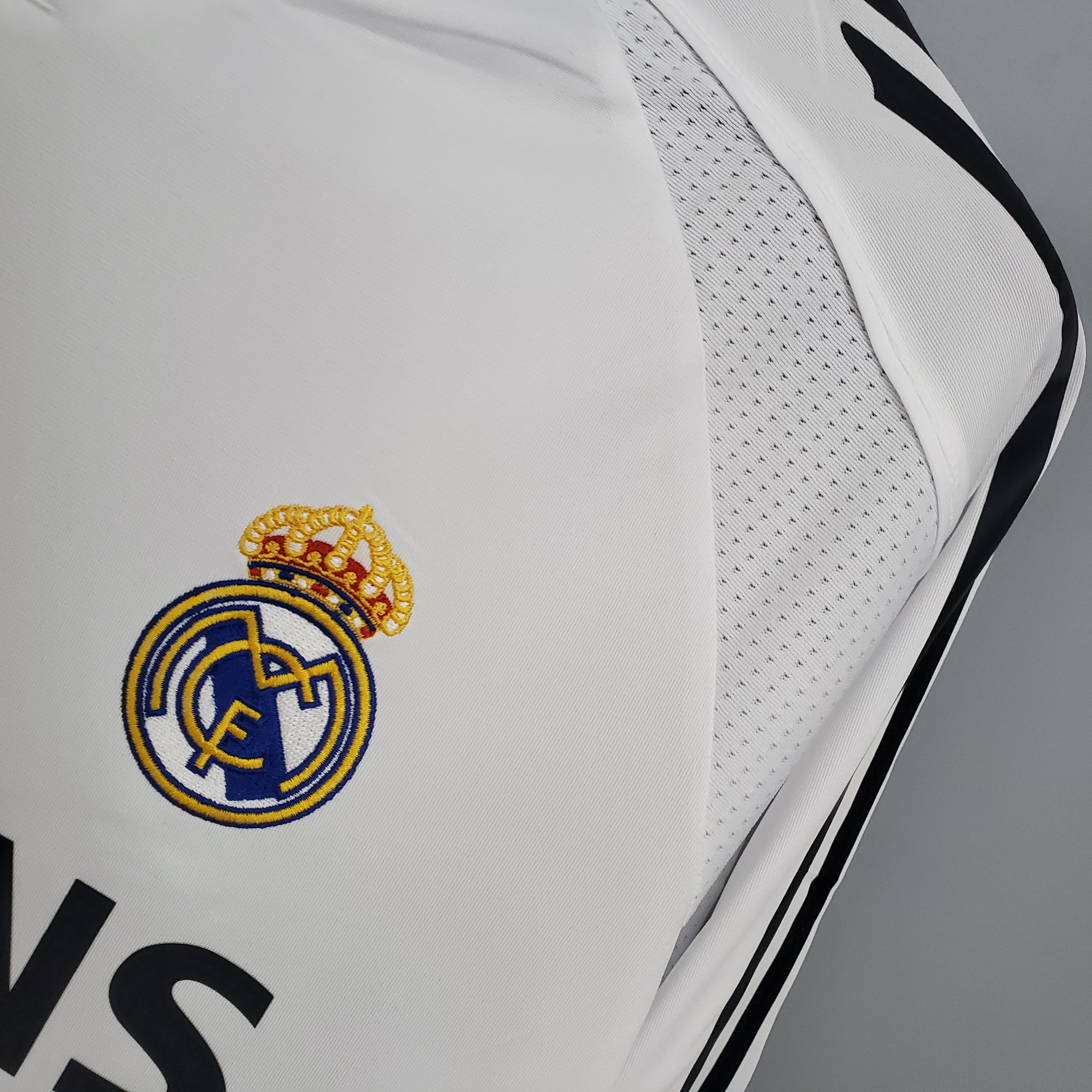 TKH-turbokithub-Retro Real Madrid 05-06 Home Stadium Long Sleeve Jersey