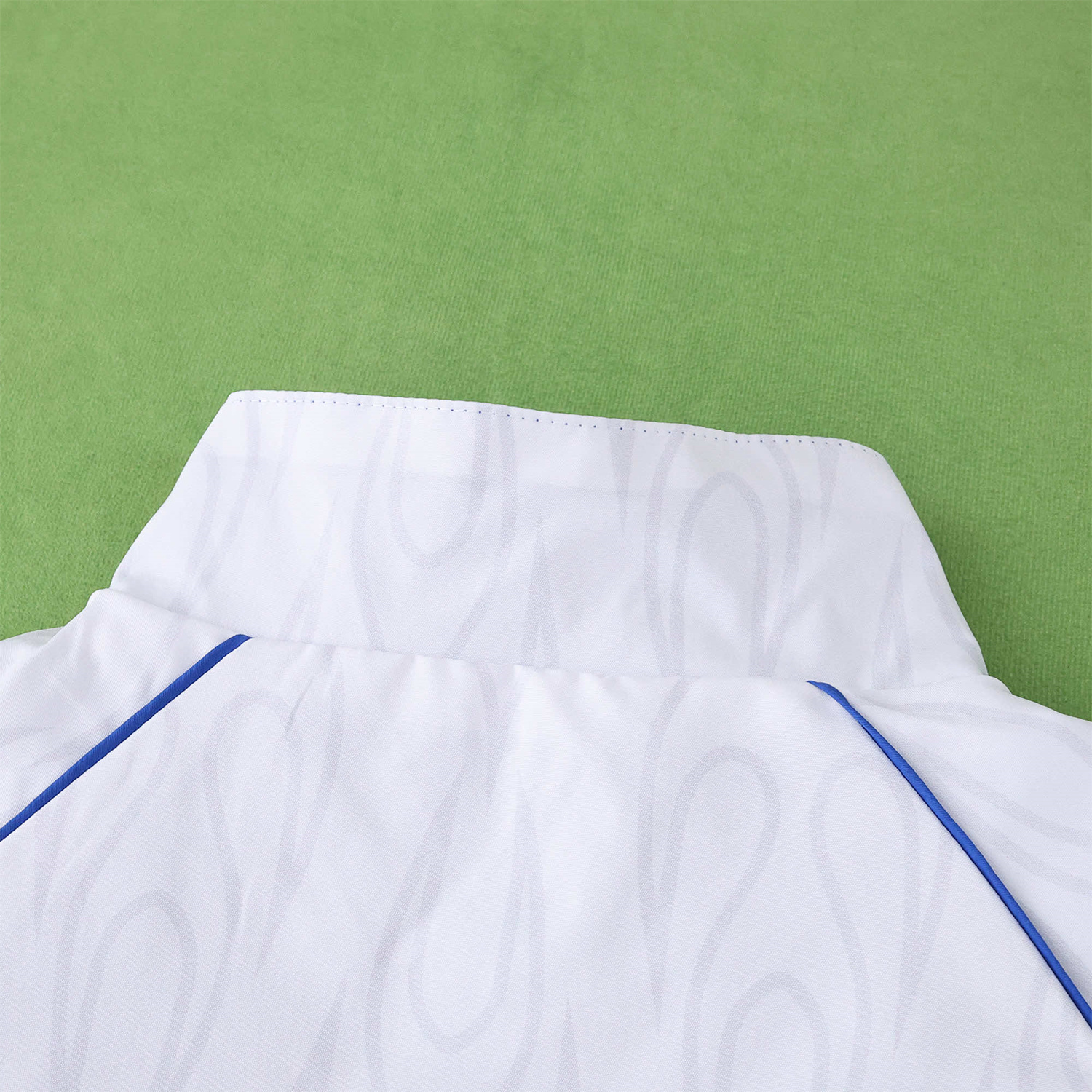 TKH-turbokithub-Retro Japan 1998 Throwback Double Sided Reversible Windbreaker - White & Blue