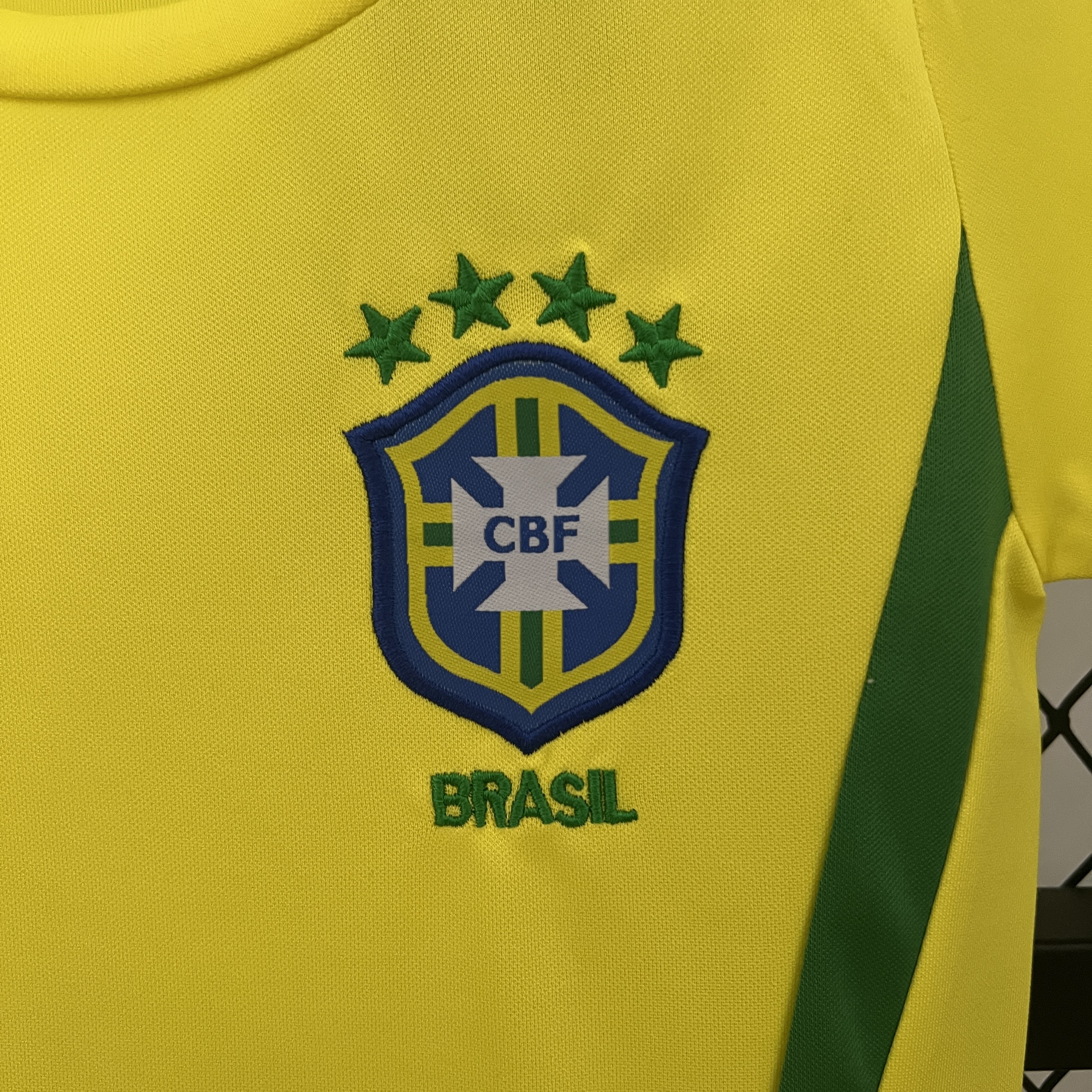 TKH-turbokithub-Retro Brazil 2002 Home Stadium Kids Kit