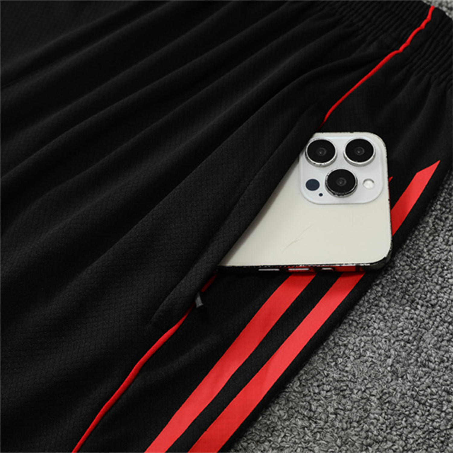 TKH-turbokithub-Liver.pool 25-26 Kids Short-Sleeve Training Set - Red Camouflage Top & Black Shorts