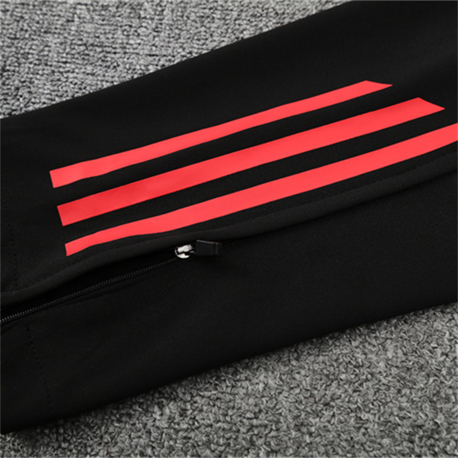 TKH-turbokithub-Arsenal 25-26 Long Sleeve Training Set - White Top & Black Pants
