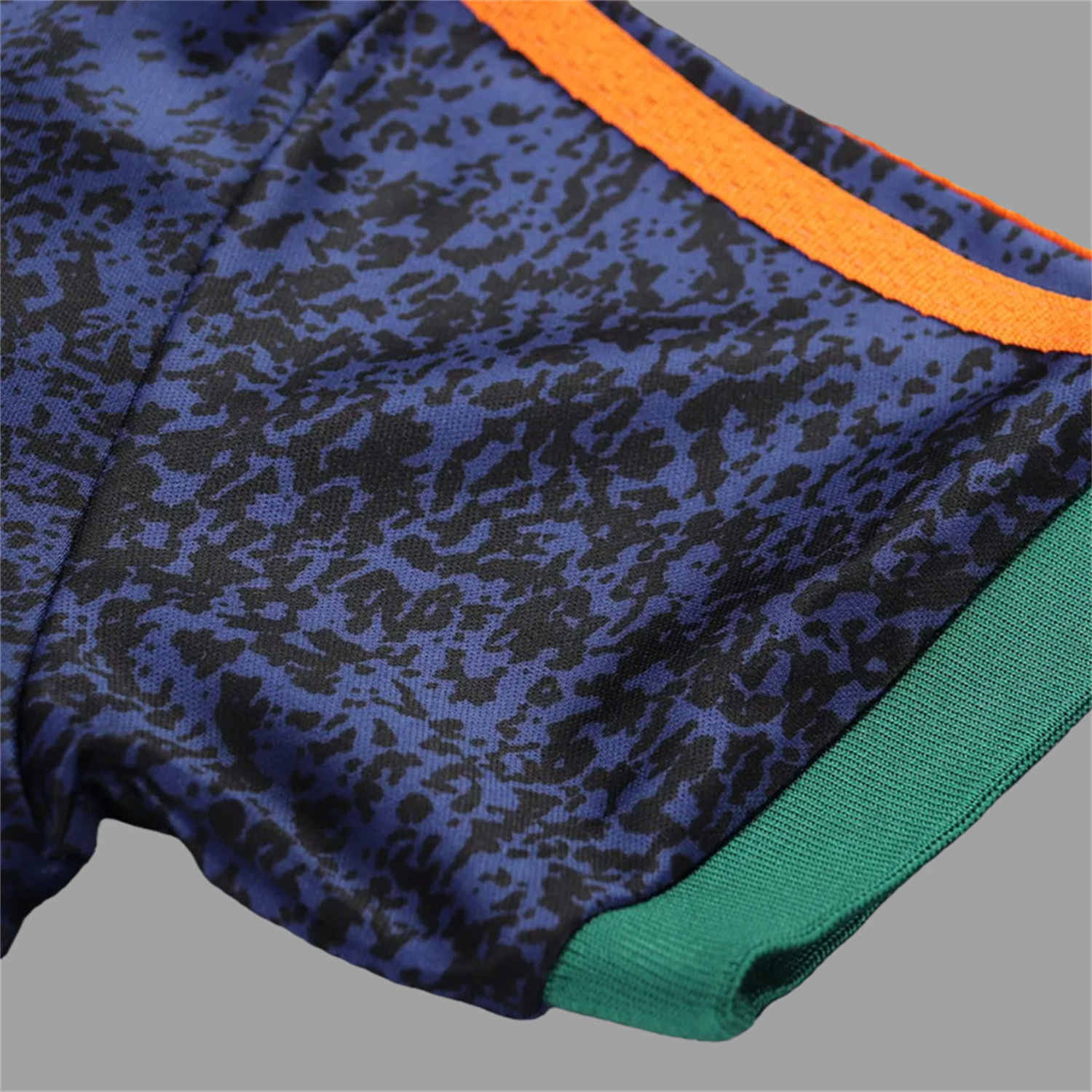 TKH-turbokithub-Retro Newcastle United 1997-98 Away Kids Kit
