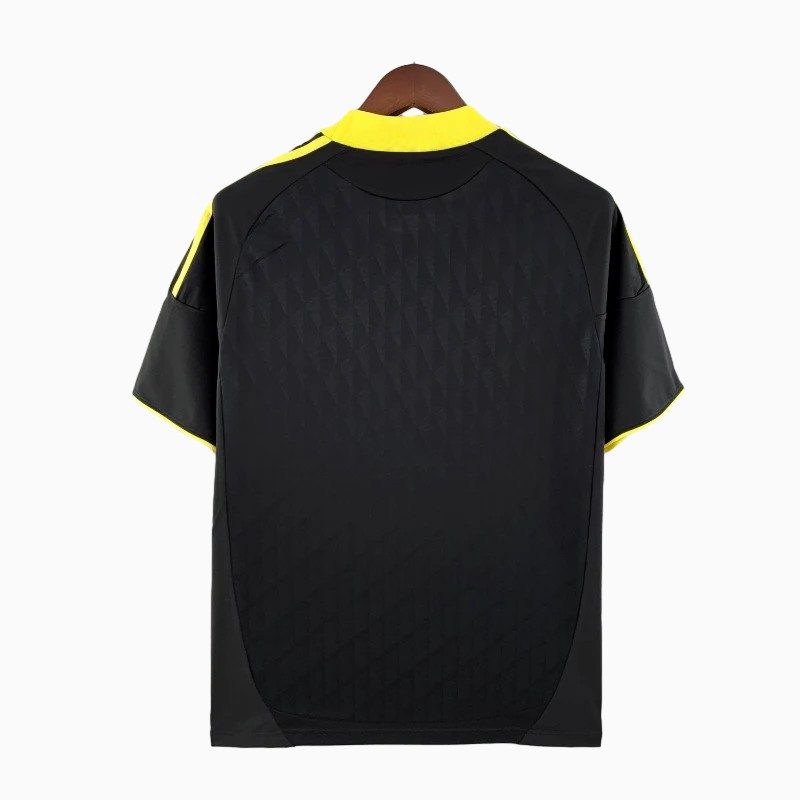 TKH-turbokithub-Retro Liver.pool 2010-11 Third Jersey