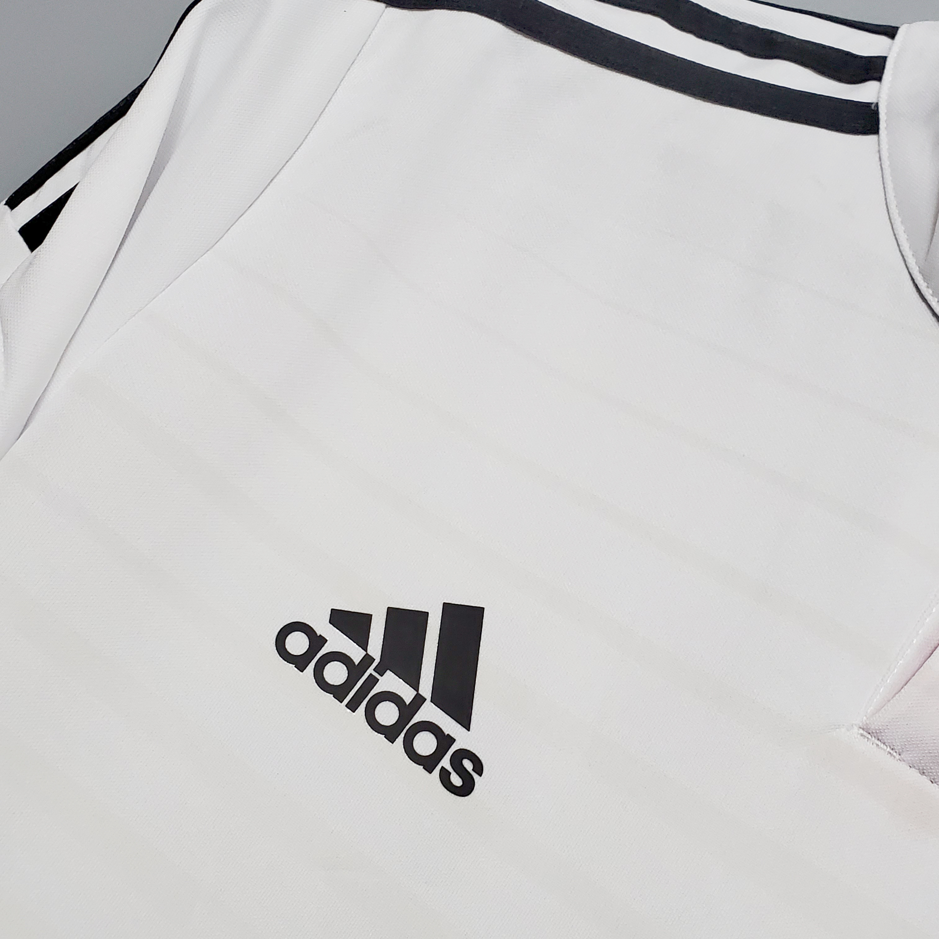 TKH-turbokithub-Retro Real Madrid 14-15 Home Stadium Long Sleeve Jersey