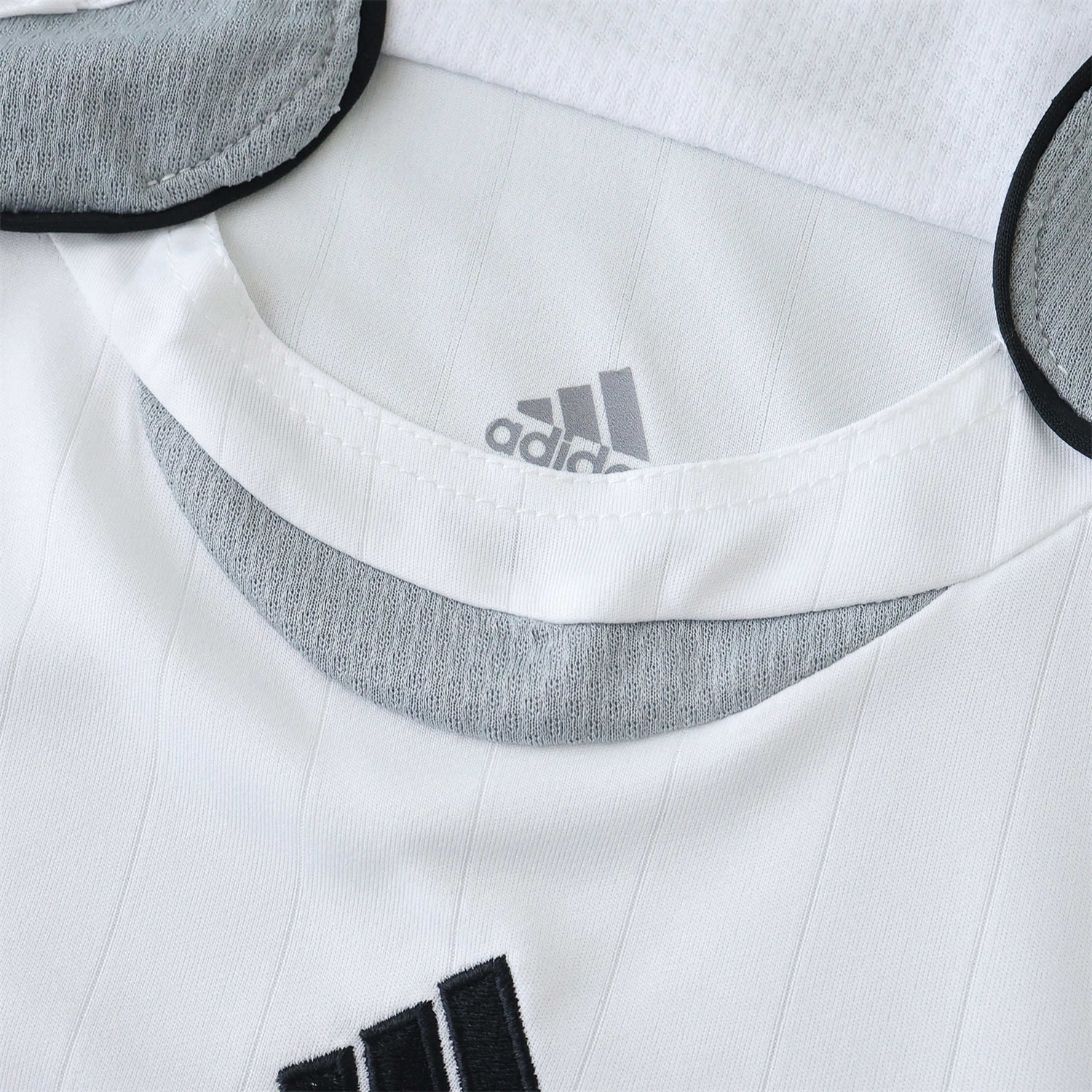 TKH-turbokithub-Retro Real Madrid 2006-07 Home Kids Kit