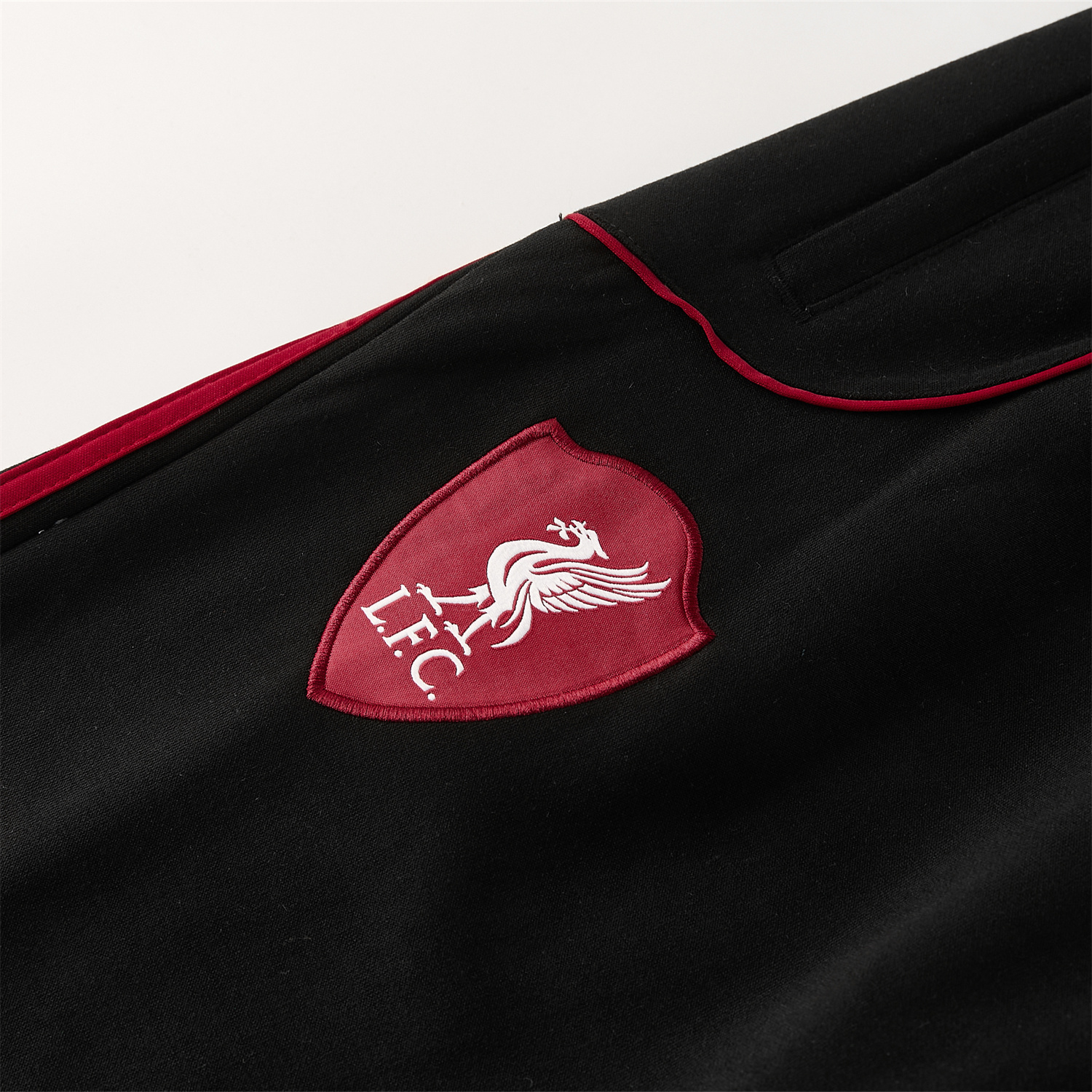 TKH-turbokithub-Liver.pool 25-26 Hooded Windbreaker Training Set - Black Top & Black Pants