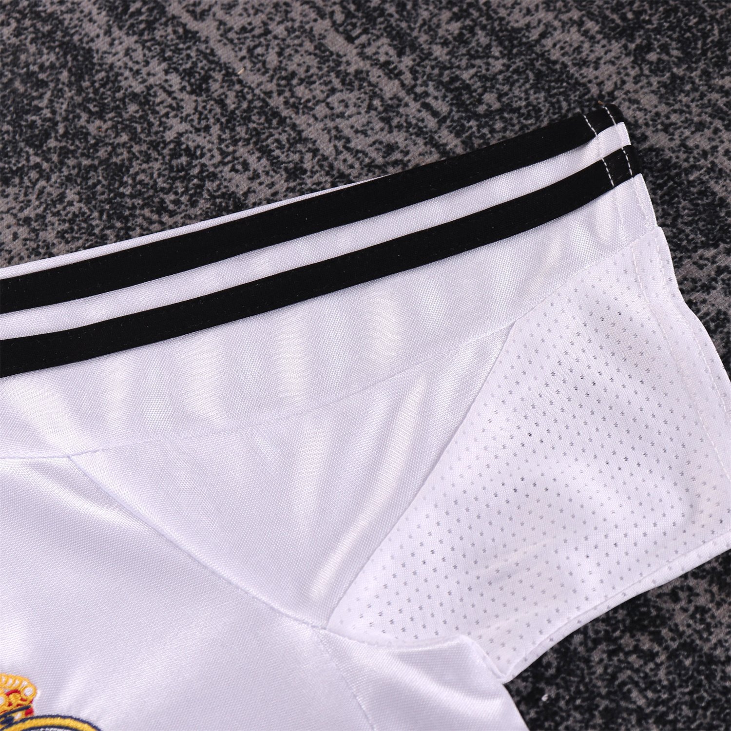 TKH-turbokithub-Retro Real Madrid 04-05 Home Kids Kit
