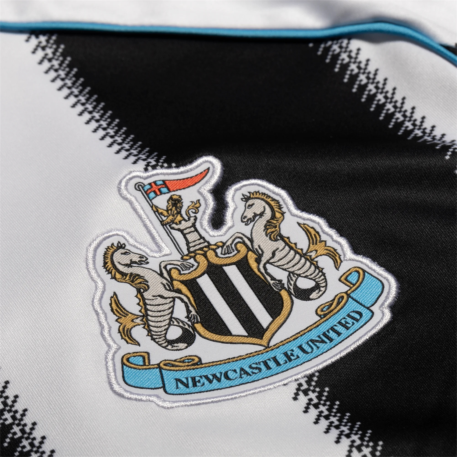 TKH-turbokithub-Newcastle United 25-26 Home Jersey - Fans Version