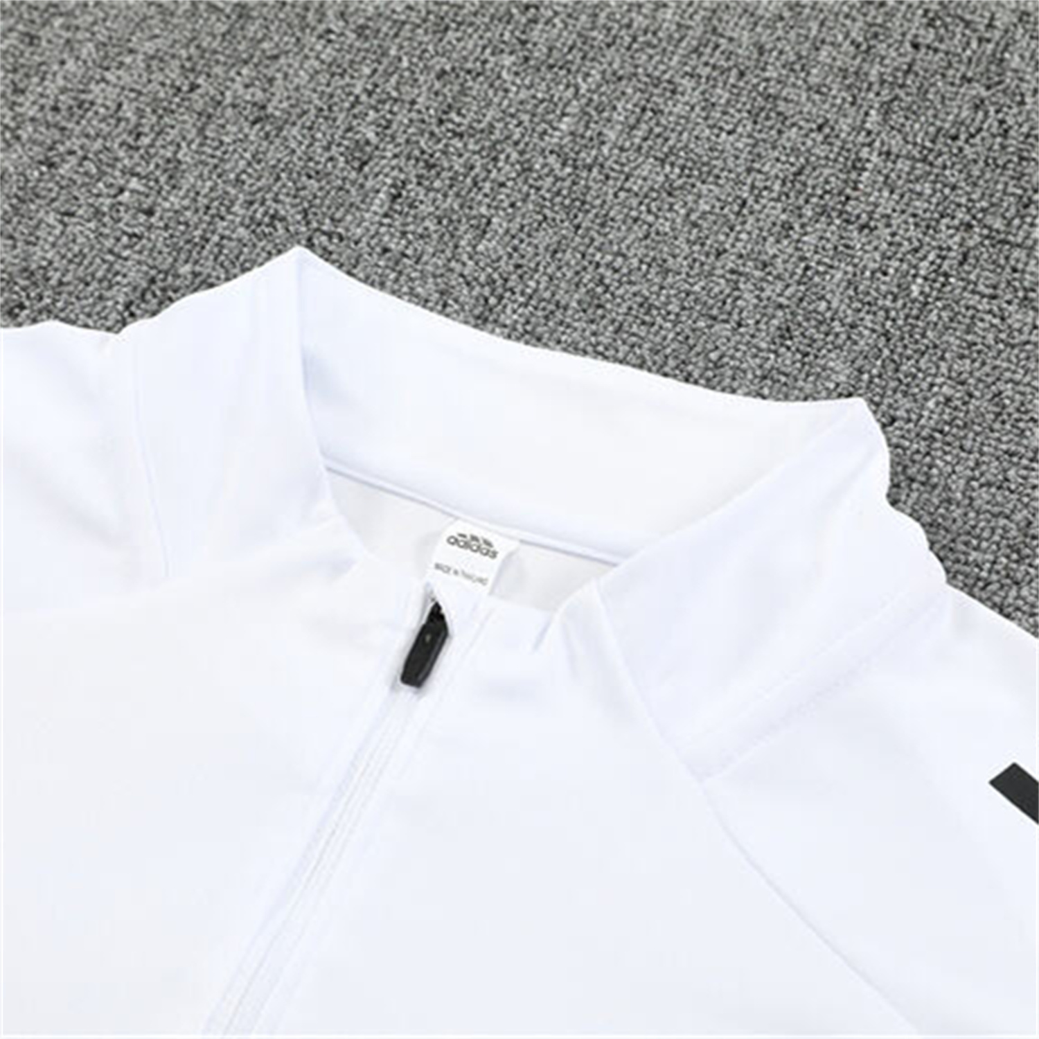 TKH-turbokithub-Manchester United 25-26 Kids Long Sleeve Training Set - White Top & Black Pants