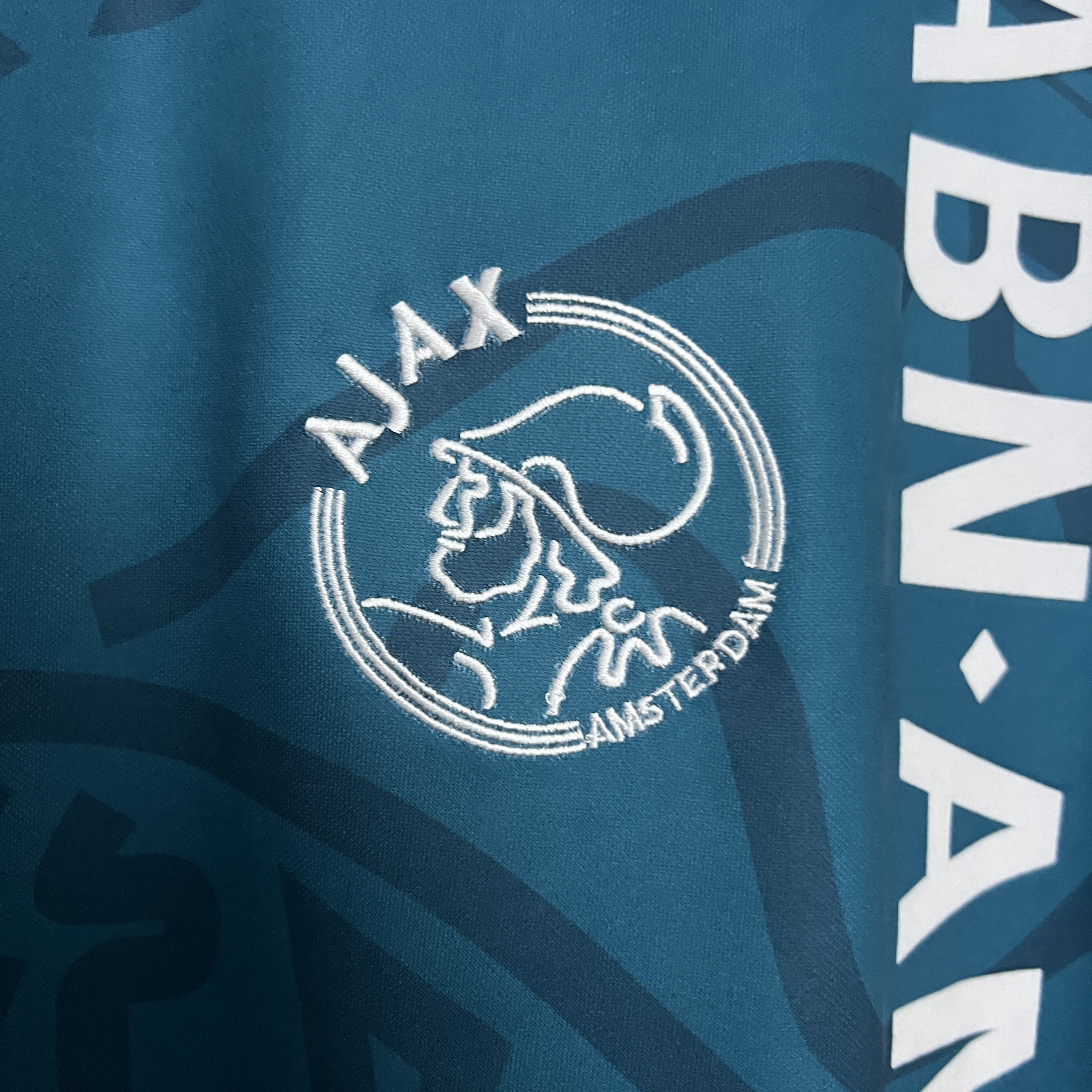 TKH-turbokithub-Retro Ajax 1995-96 Away Jersey