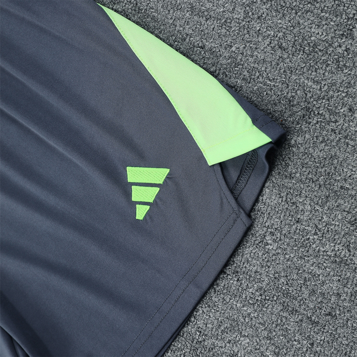 TKH-turbokithub-Real Madrid 25-26 Long-Sleeve Training Set - Deep Gray Top & Gray Shorts