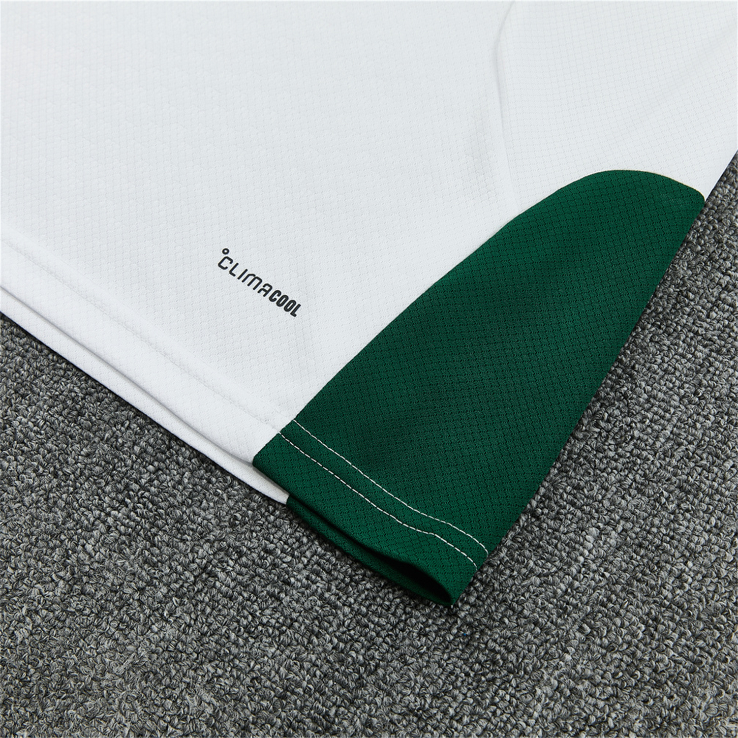 TKH-turbokithub-Italy 2026 Short-Sleeve Training Set - White With Green Accents Top & Green With White Pants