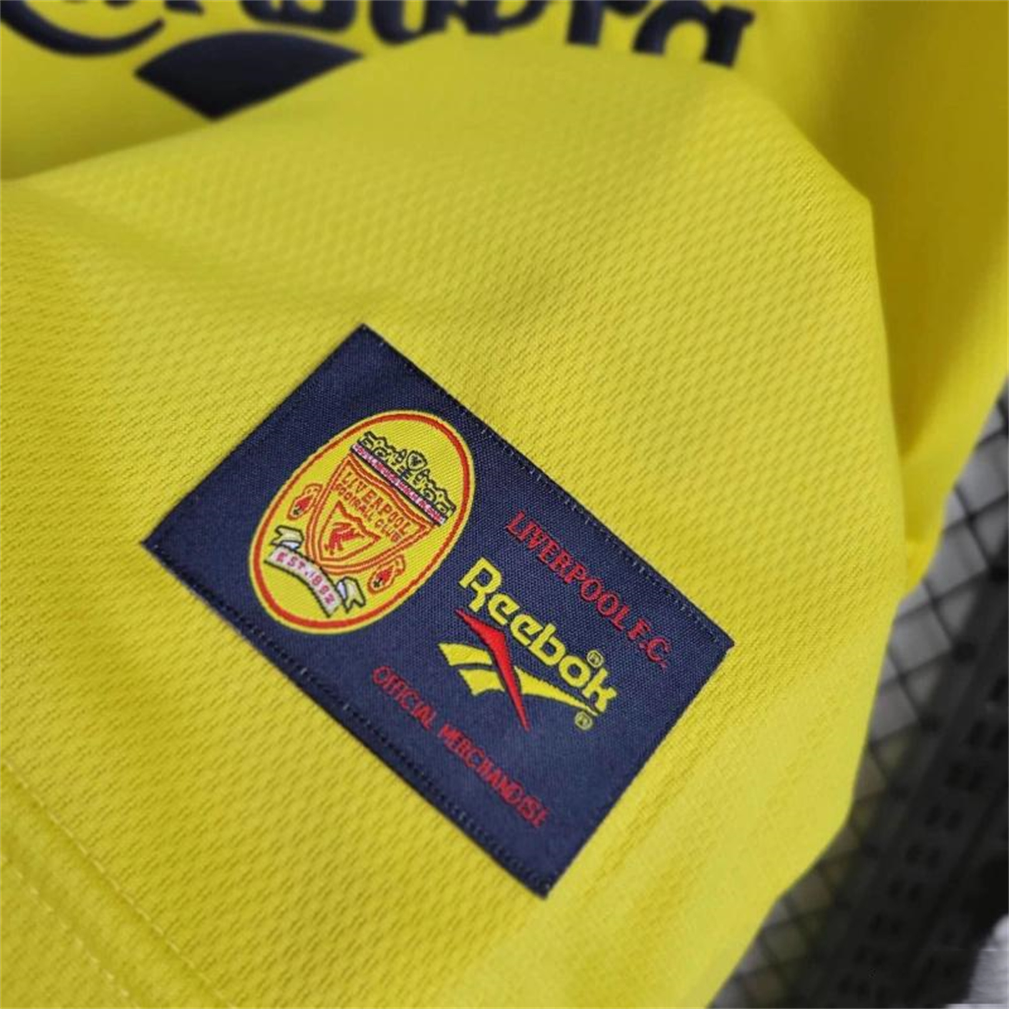 TKH-turbokithub-Retro Liver.pool 1997-99 Third Jersey