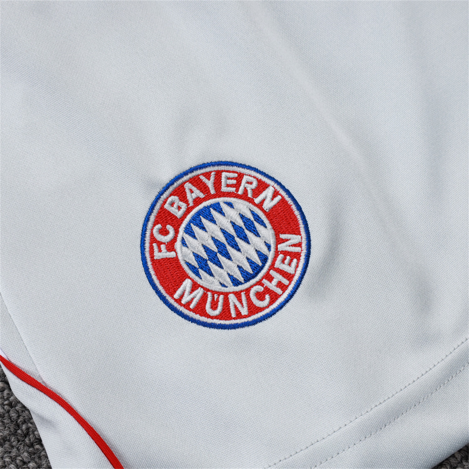 TKH-turbokithub-Bayern Munich 25-26 Short-Sleeve Training Set - Grey Throwback Top & Shorts