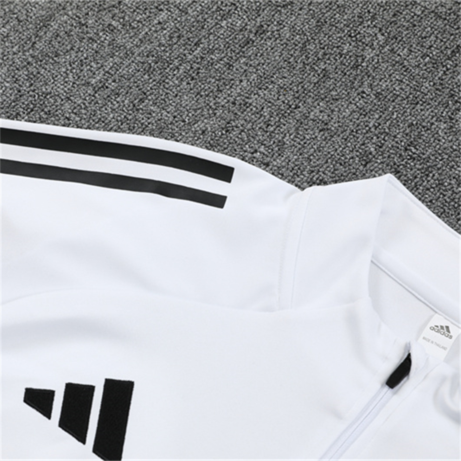 TKH-turbokithub-Ajax 25-26 Kids Long Sleeve Training Set - White Top and Black Pants